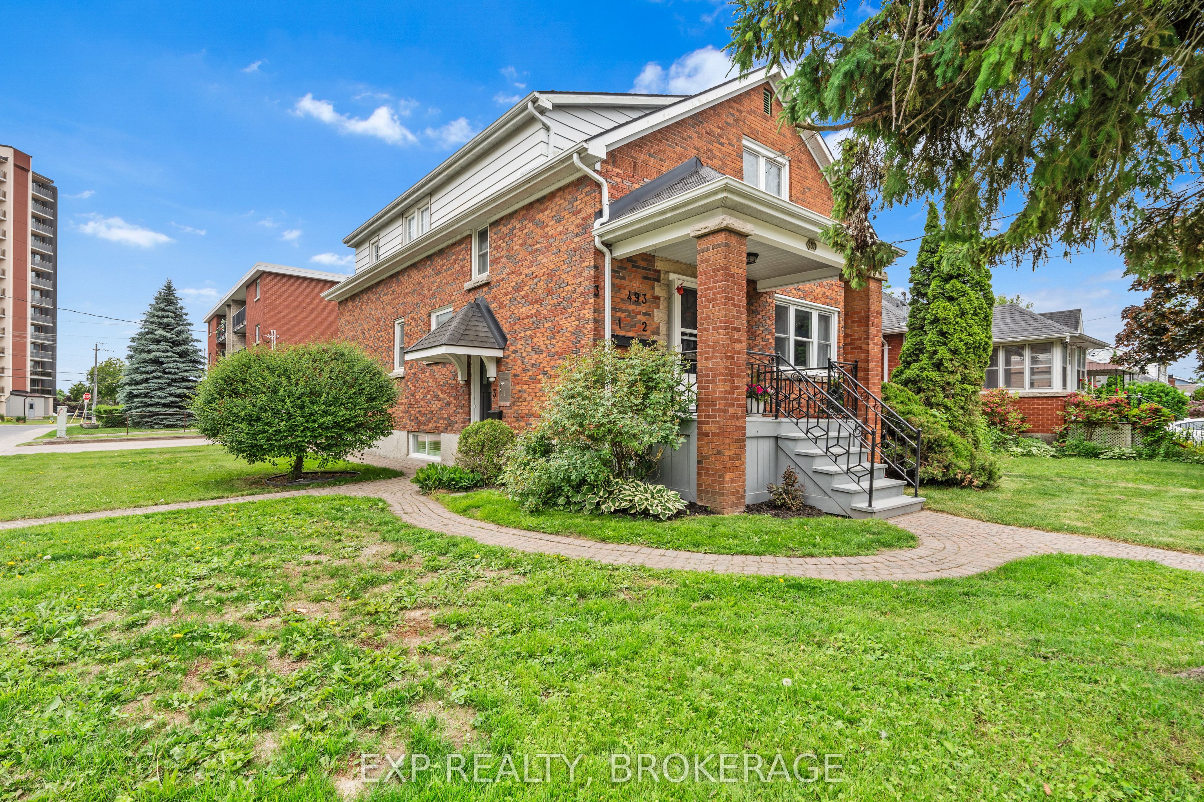 493 COLLEGE Street, Kingston 3