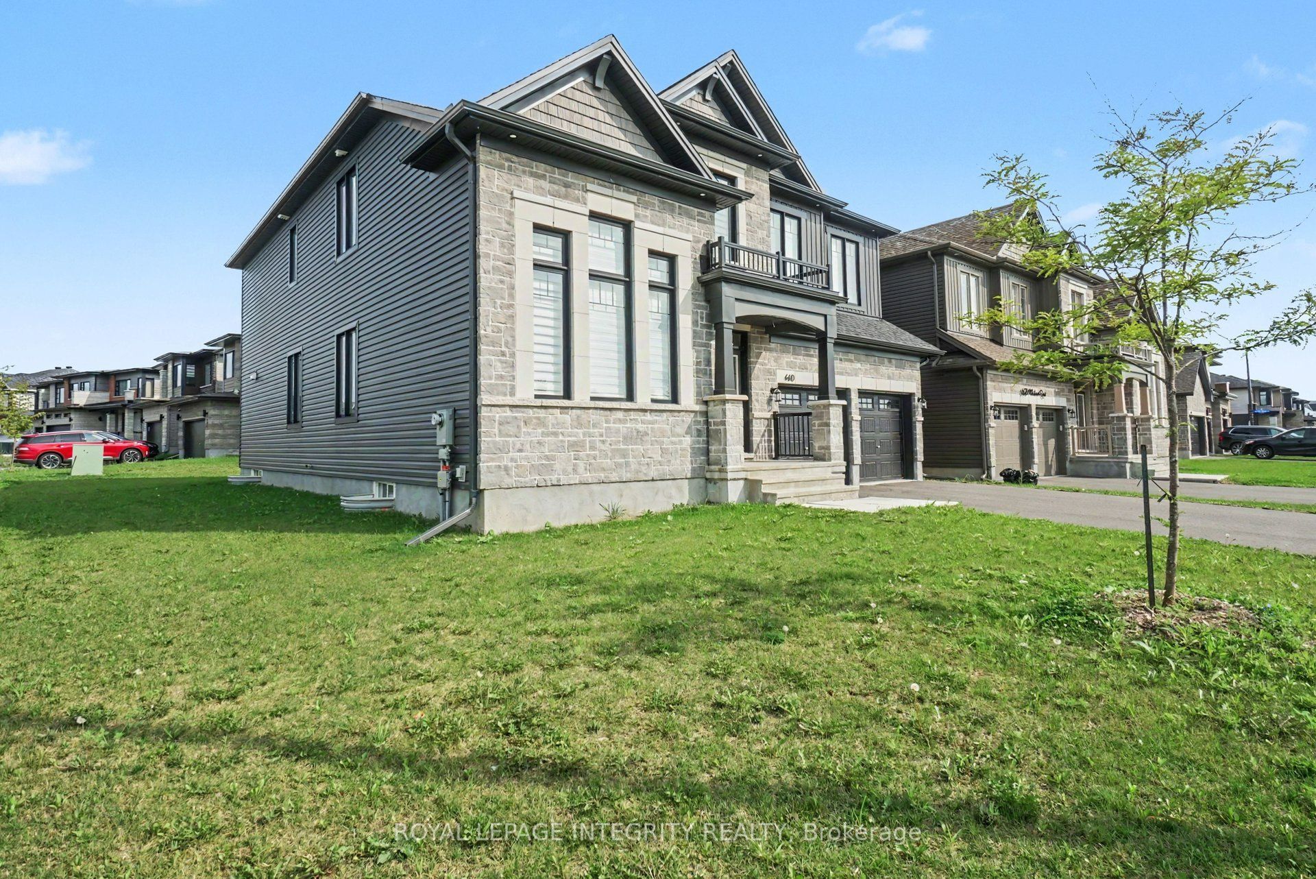 660 Miikana Road, Orleans-Gloucester 2