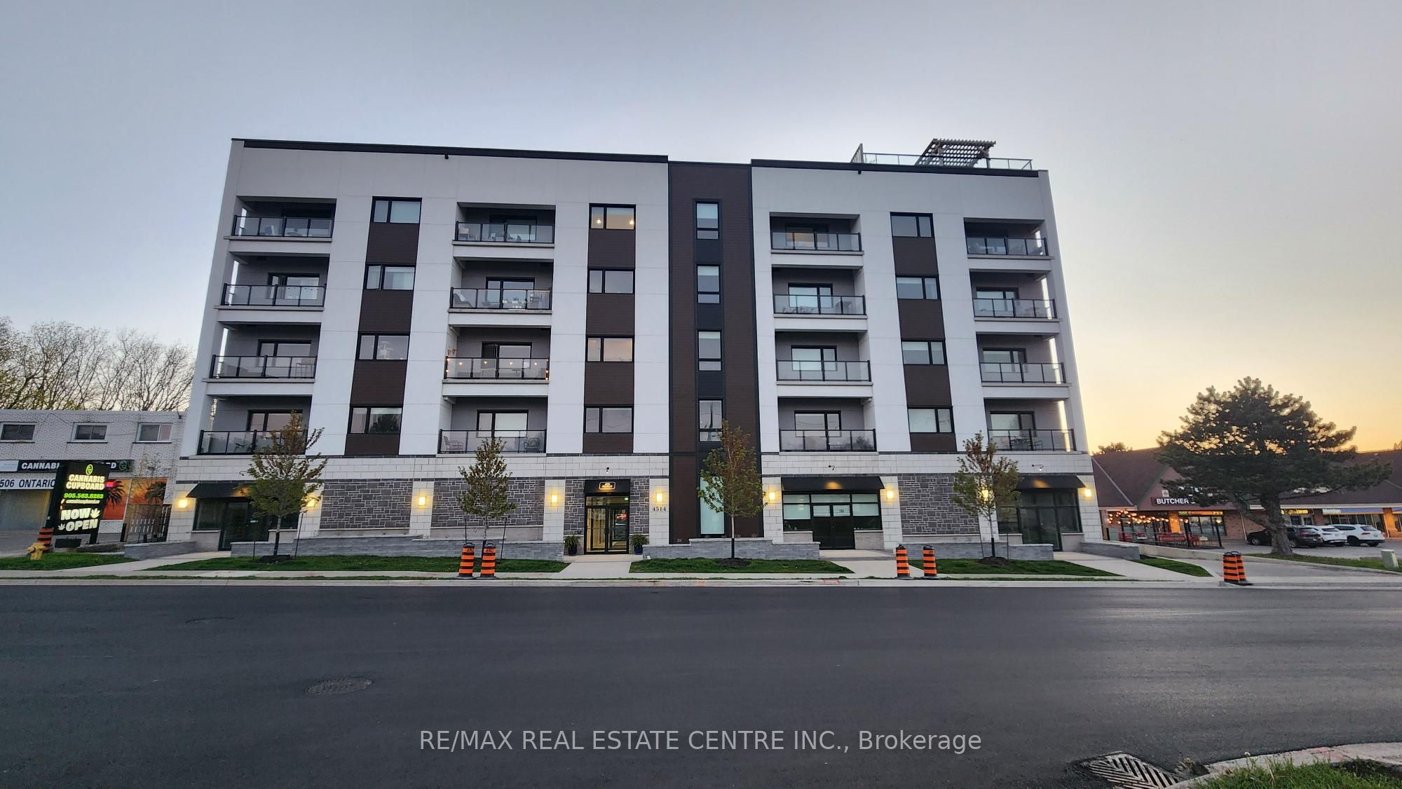 Unit 201 - 4514 Ontario Street, Lincoln 1