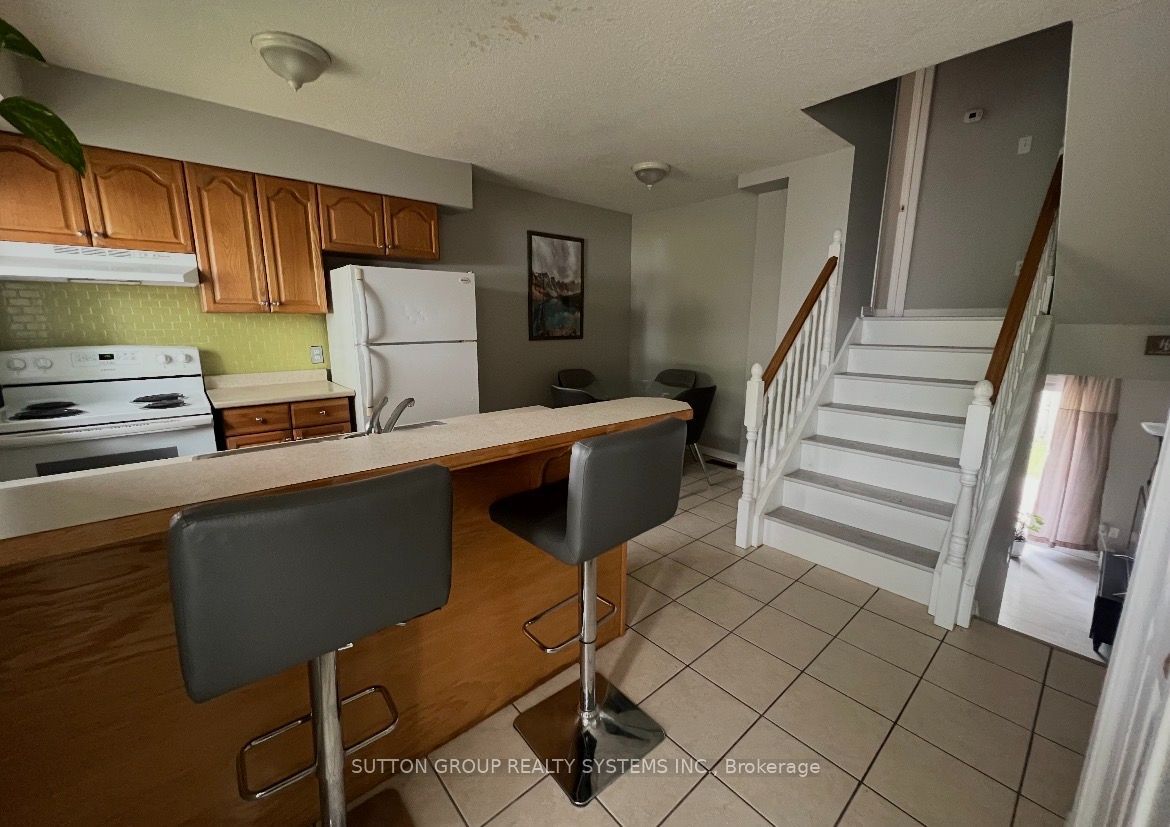 Unit 19 - 211 Veronica Drive, Kitchener 4
