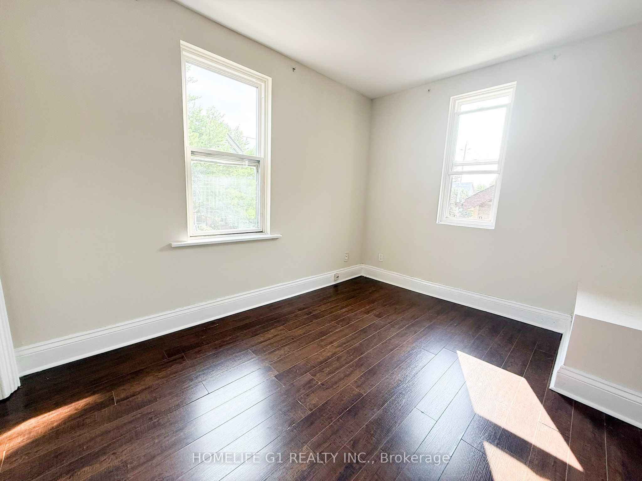 Unit 2 - 288 Hunter Street W, Hamilton 4