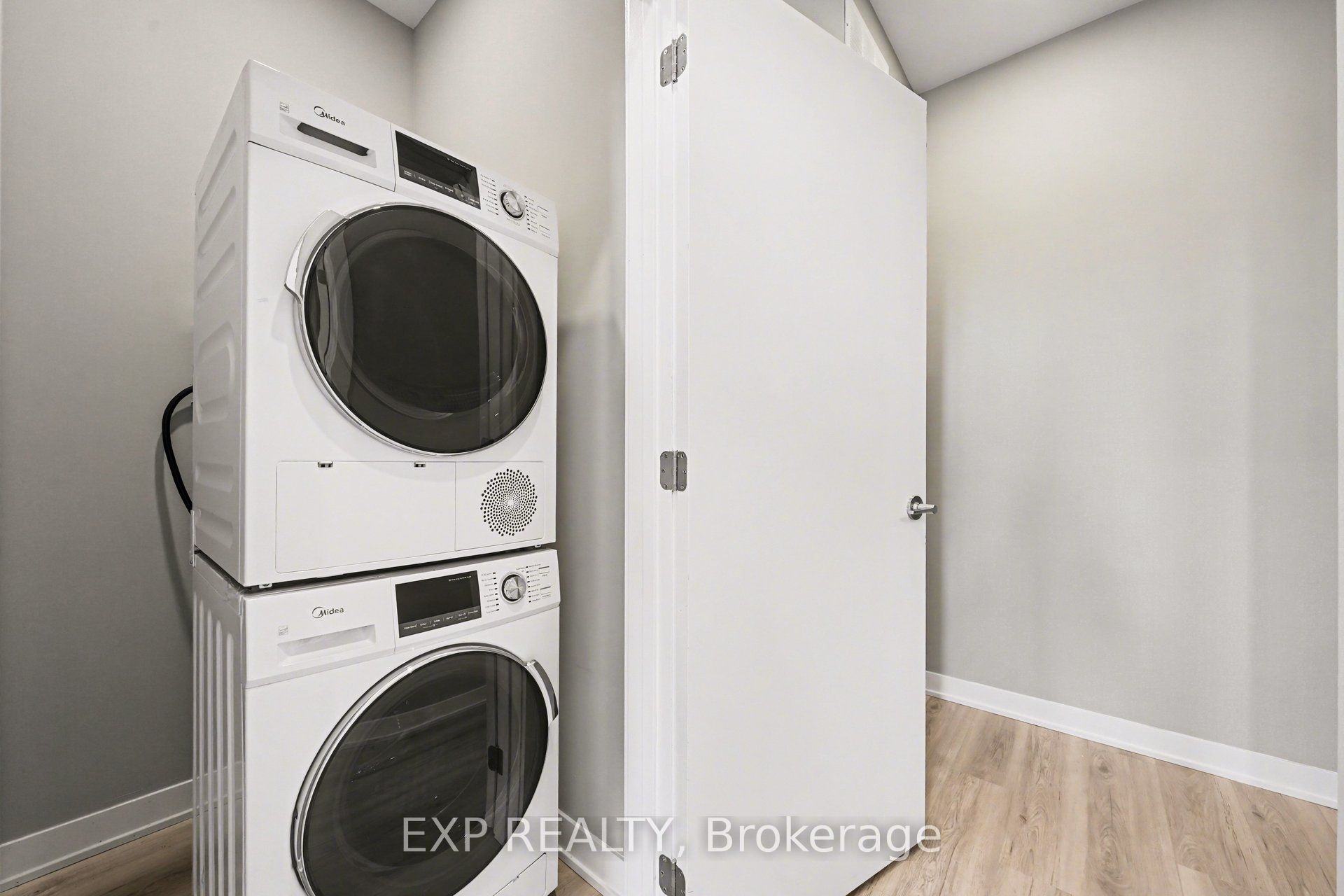 Unit B - 199 Monaco Place, Cumberland 5