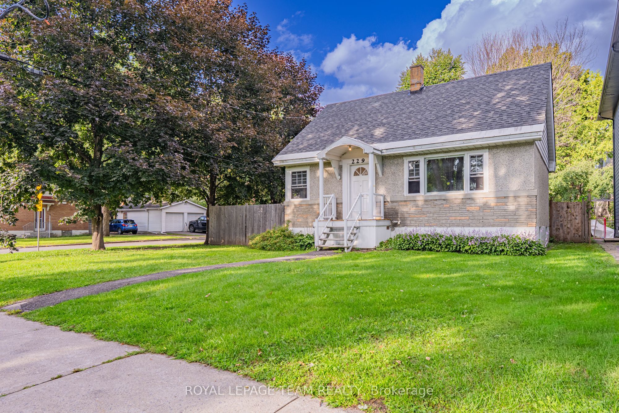 229 Daniel Avenue, Ottawa 3