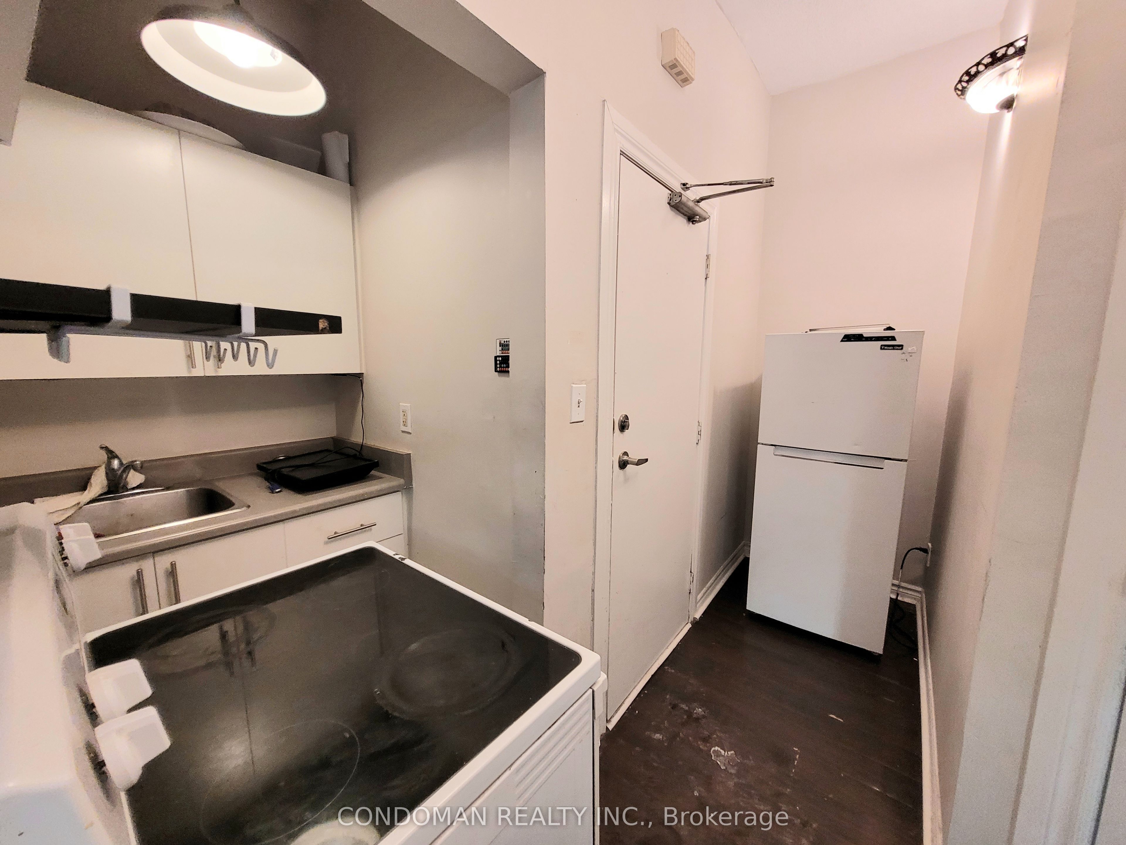 Unit 4 - 135 John Street S, Hamilton 4