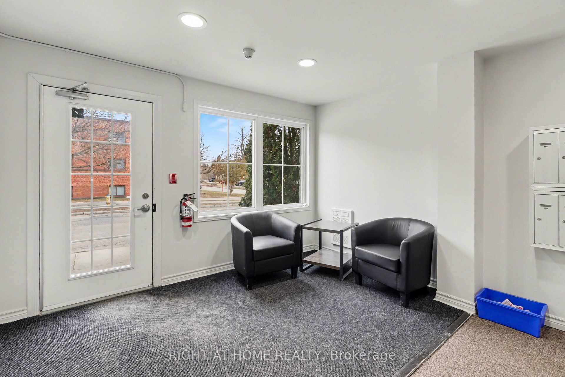 Unit 202 - 646 Cummings Avenue, Ottawa 5