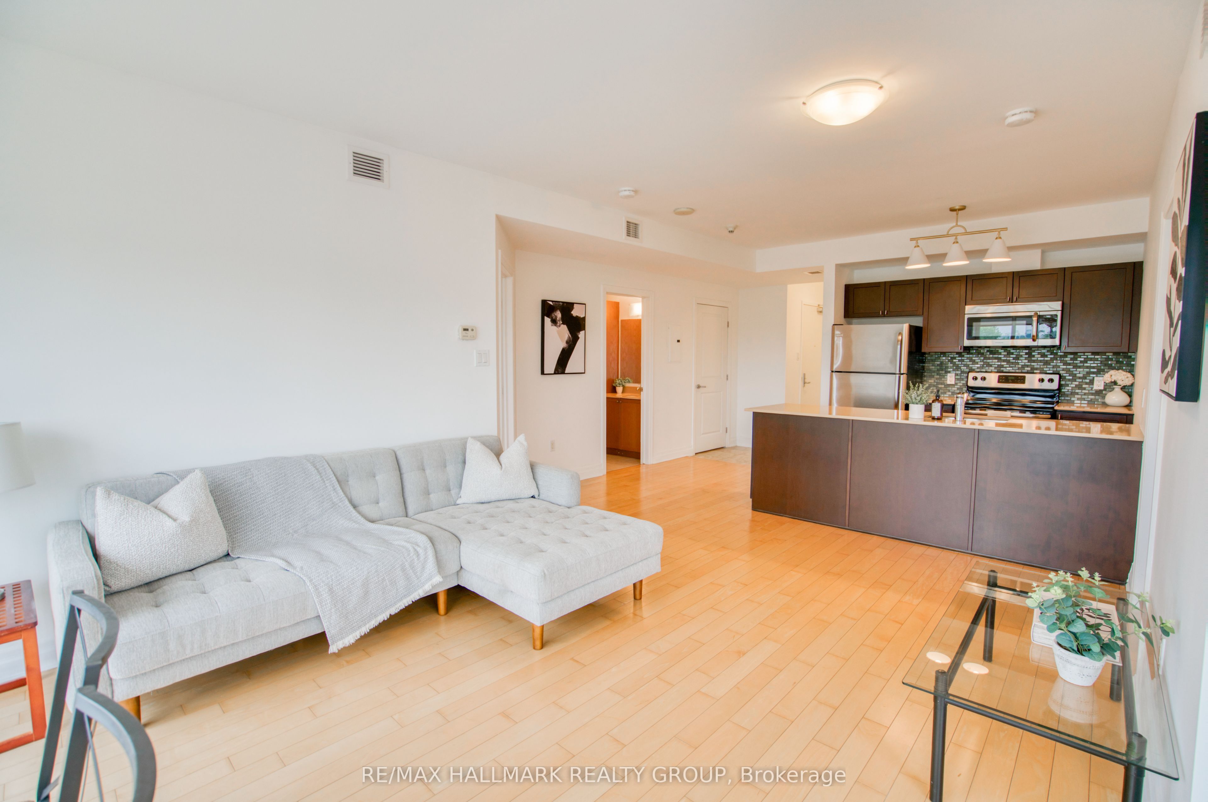 Unit 407 - 90 Landry Street, Ottawa 4
