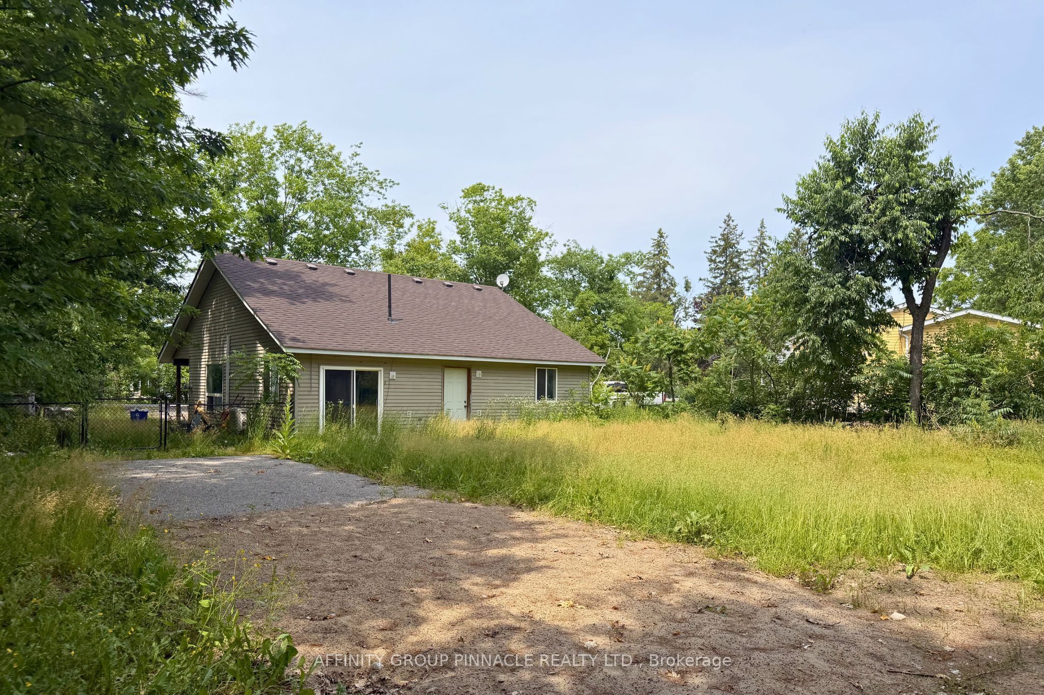2 Oakwood Drive, Kawartha Lakes 2