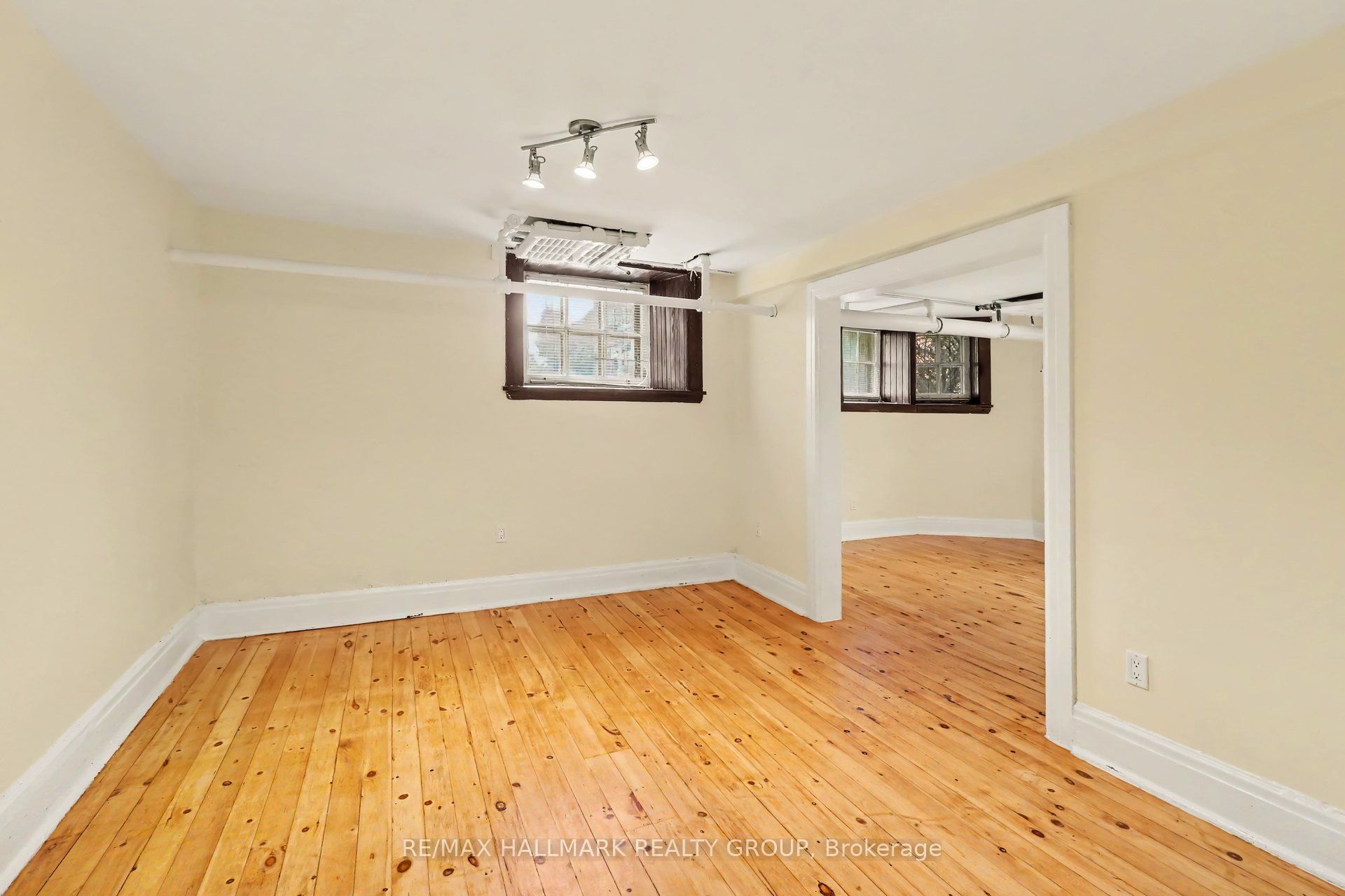 Unit 13 - 413 Elgin Street, Ottawa 5