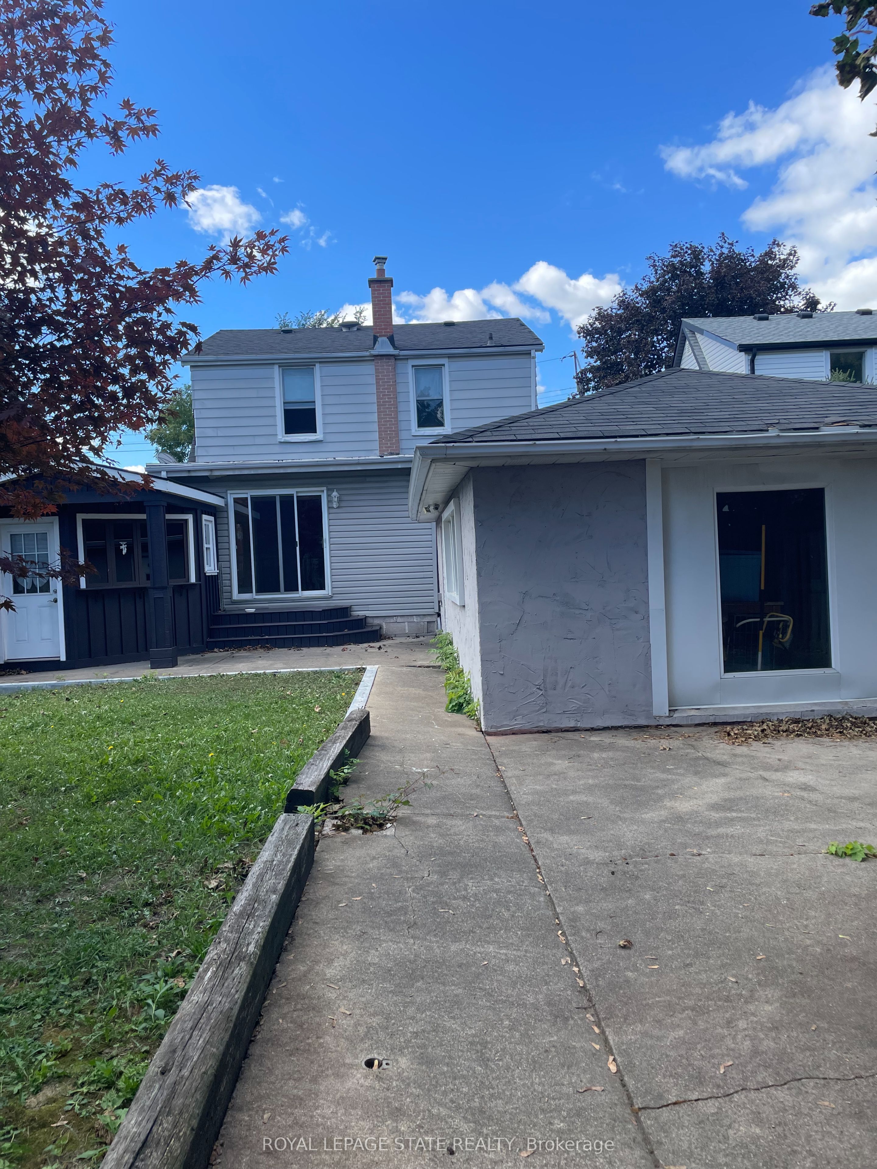 Unit Upper - 225 East 14th Street, Hamilton 2