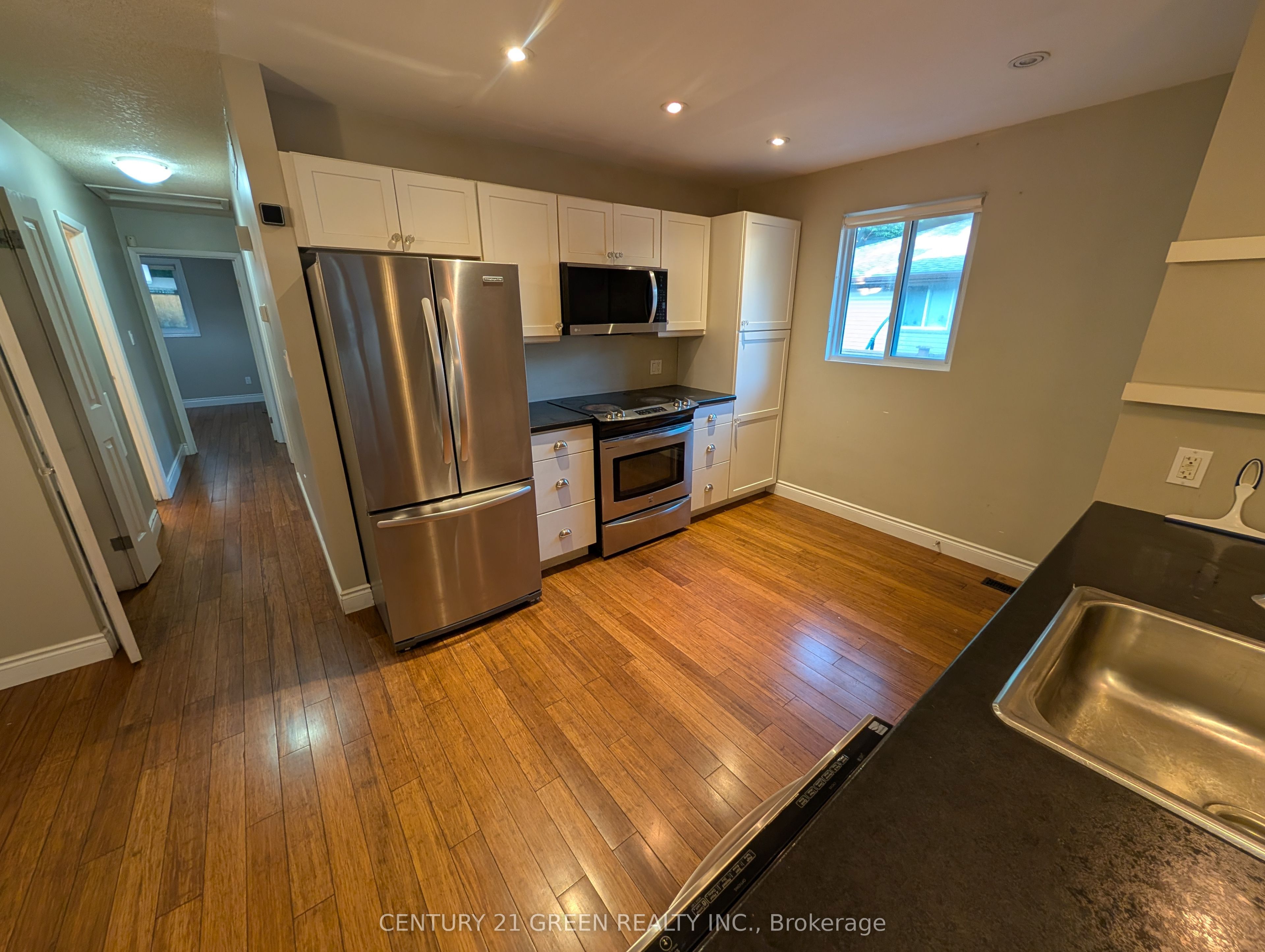4 WENLOCK Crescent, London 5