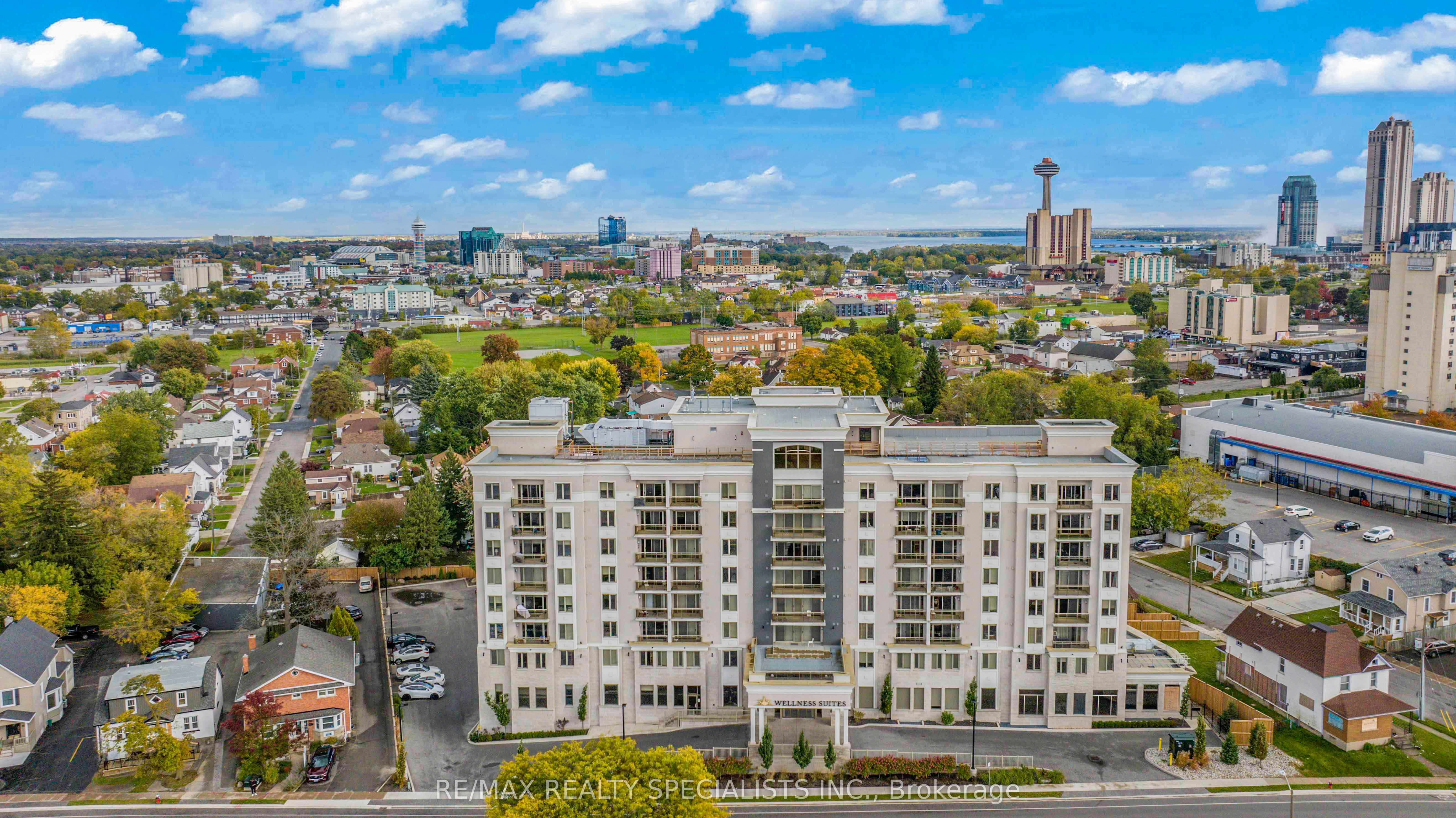 Unit 705 - 5698 Main Street, Niagara Falls 2
