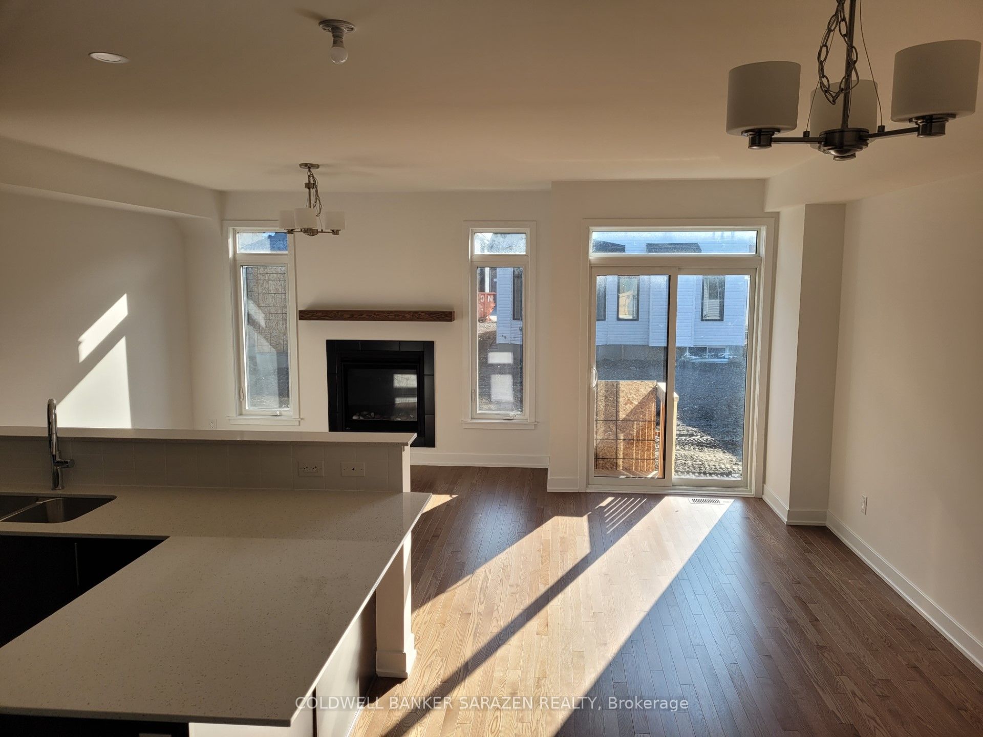 618 Rathburn Lane, Orleans-Gloucester 4