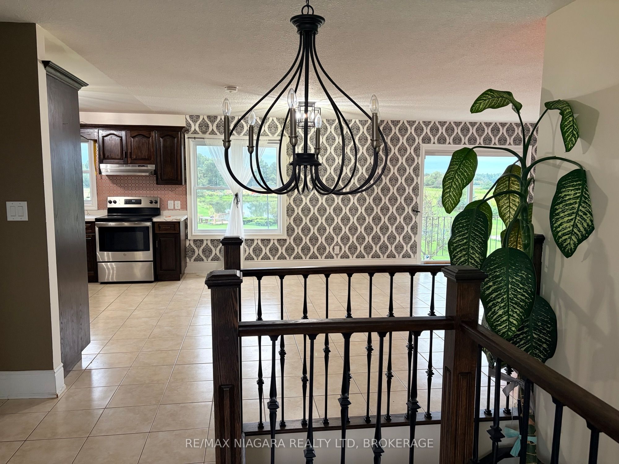 Unit Upper - 1010 FOSS Road, Pelham 4