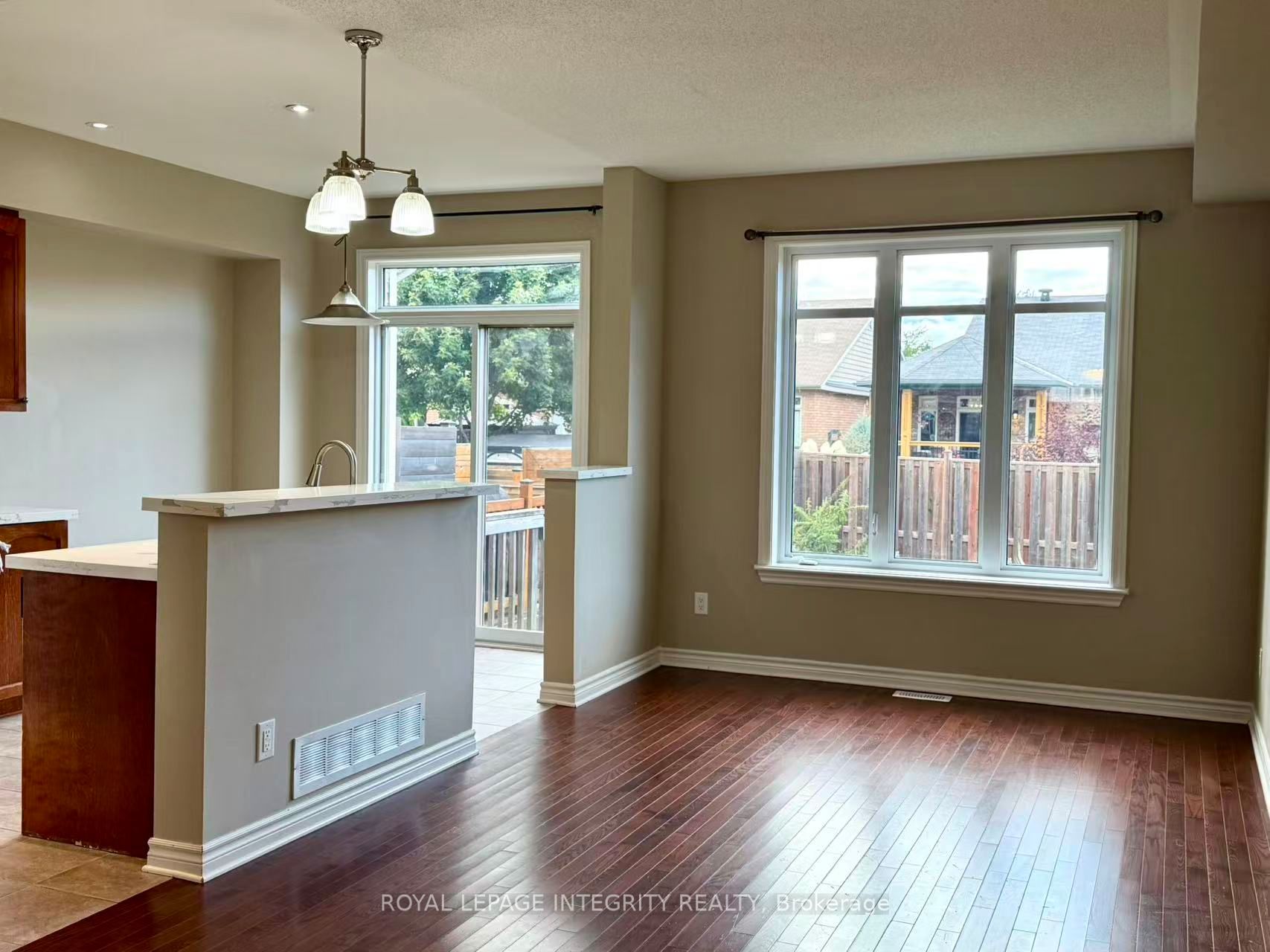 949 KLONDIKE Road, Kanata 5