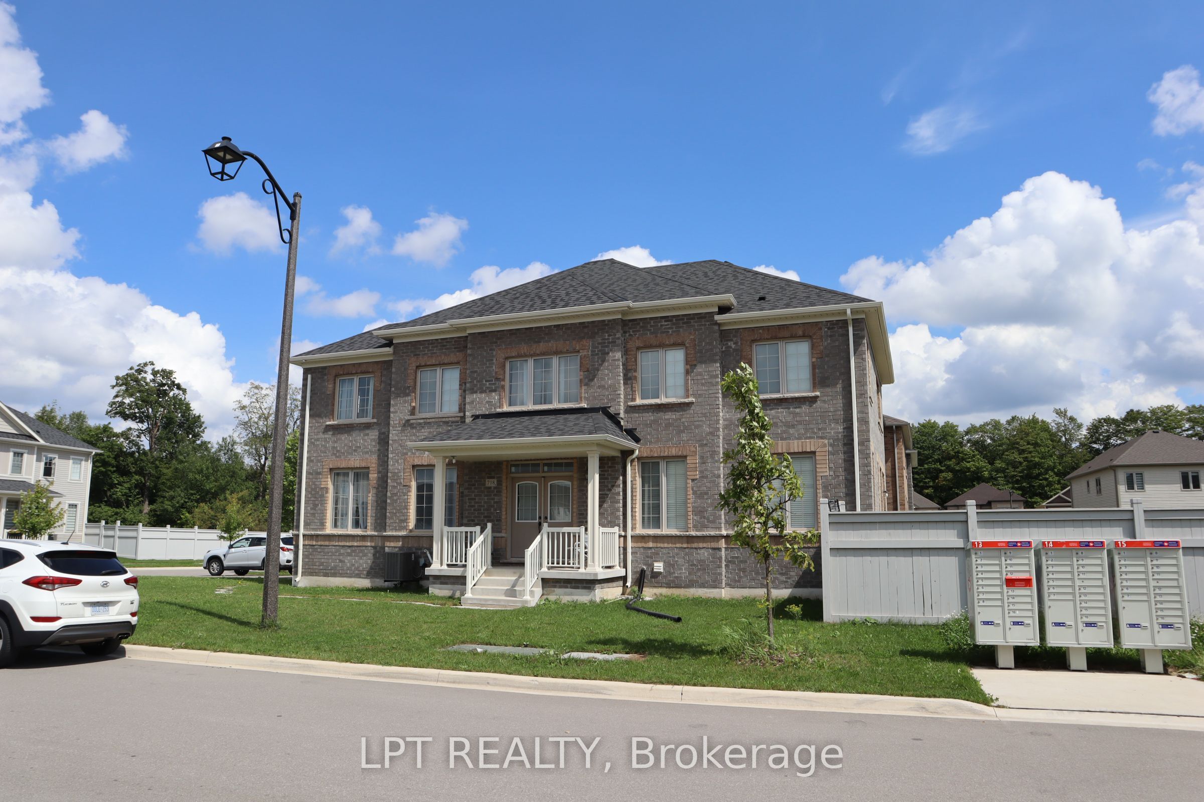 718 Anishinaabe Drive, Shelburne 2