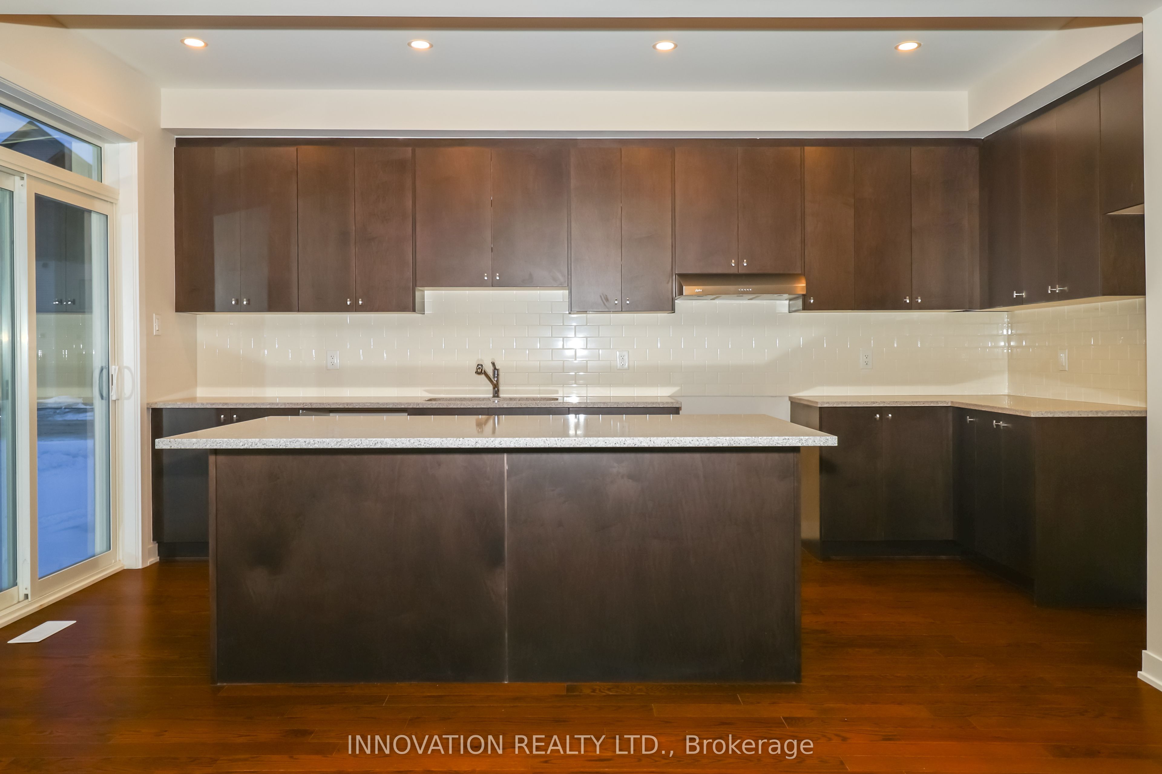 734 Tincture Place, Kanata 2