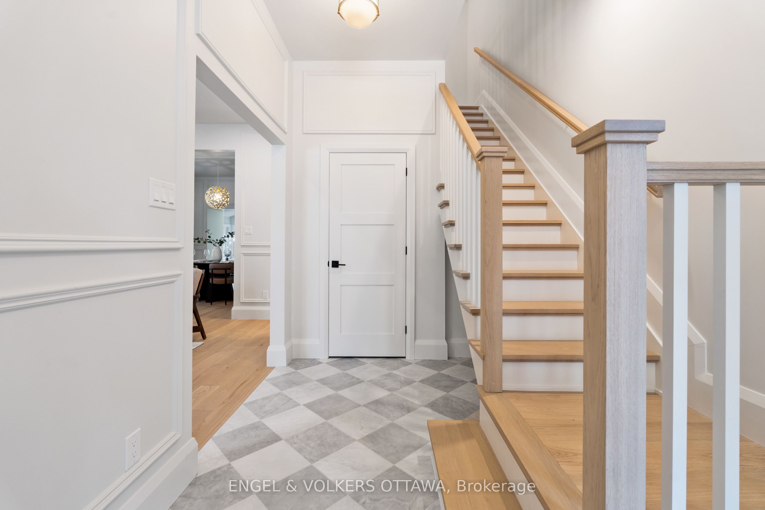 35 Mackay Street, Ottawa 4