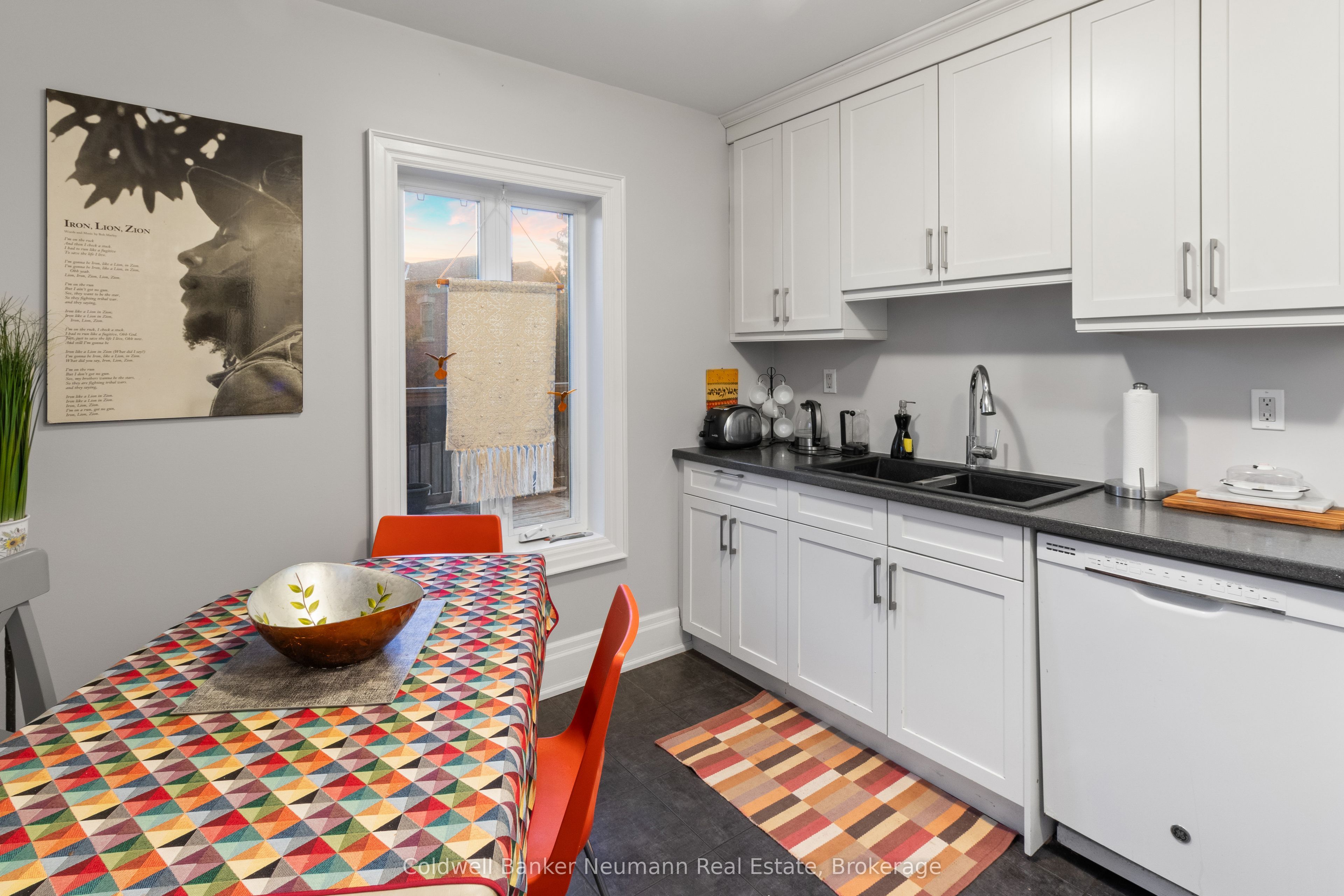 Unit A - 54 YARMOUTH Street, Guelph 5