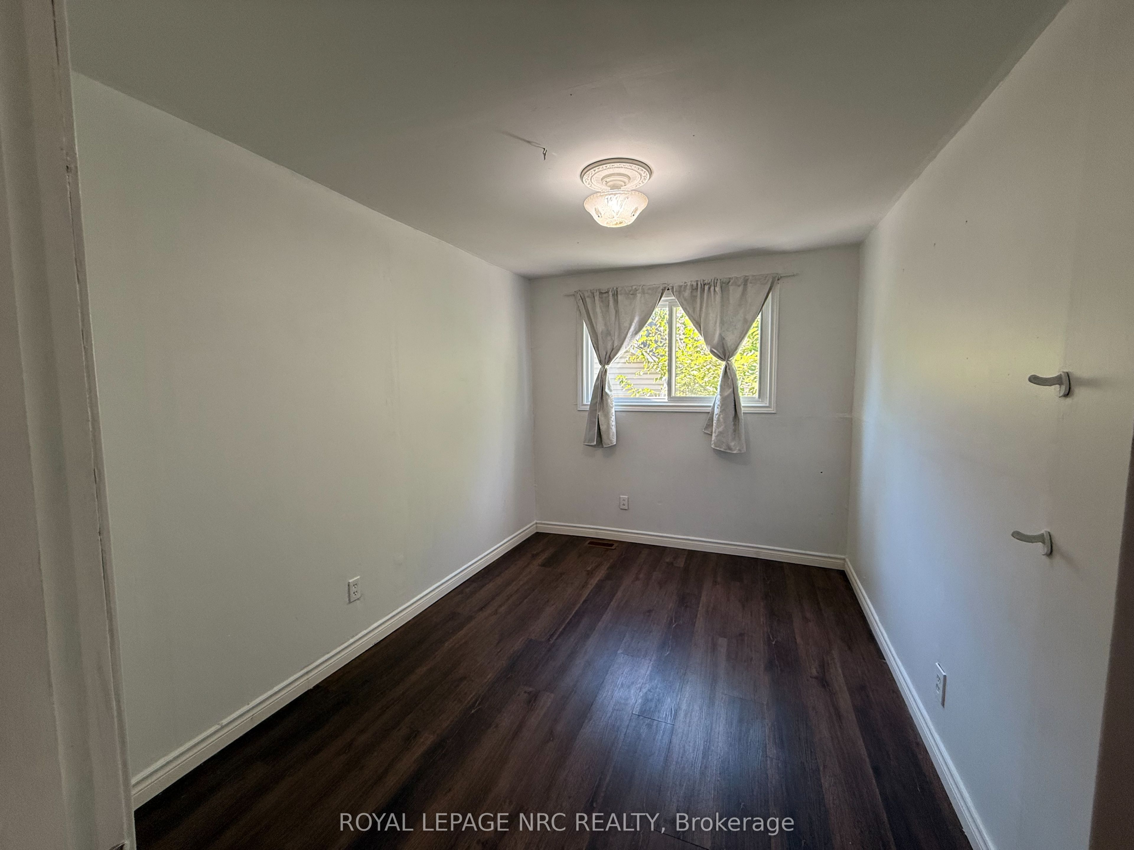 Unit Main level - 8200 WOODBINE Street, Niagara Falls 3