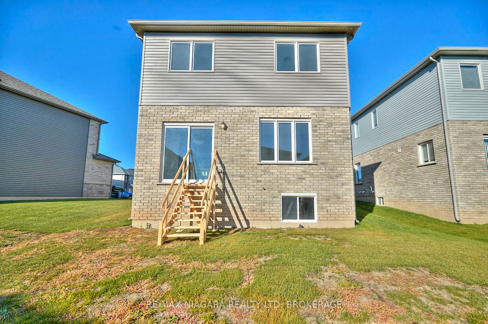 226 Bethune Avenue, Welland 4