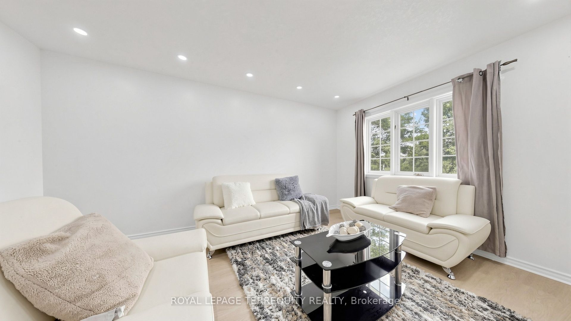 Unit 2 - 700 Champlain Boulevard, Cambridge 3