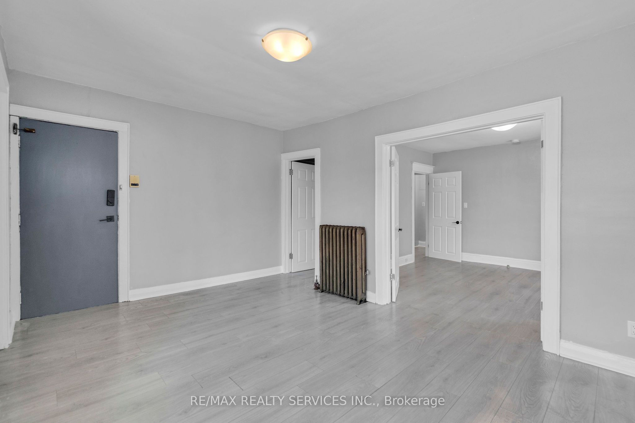 Unit 8 - 5 Fairholt Road N, Hamilton 5