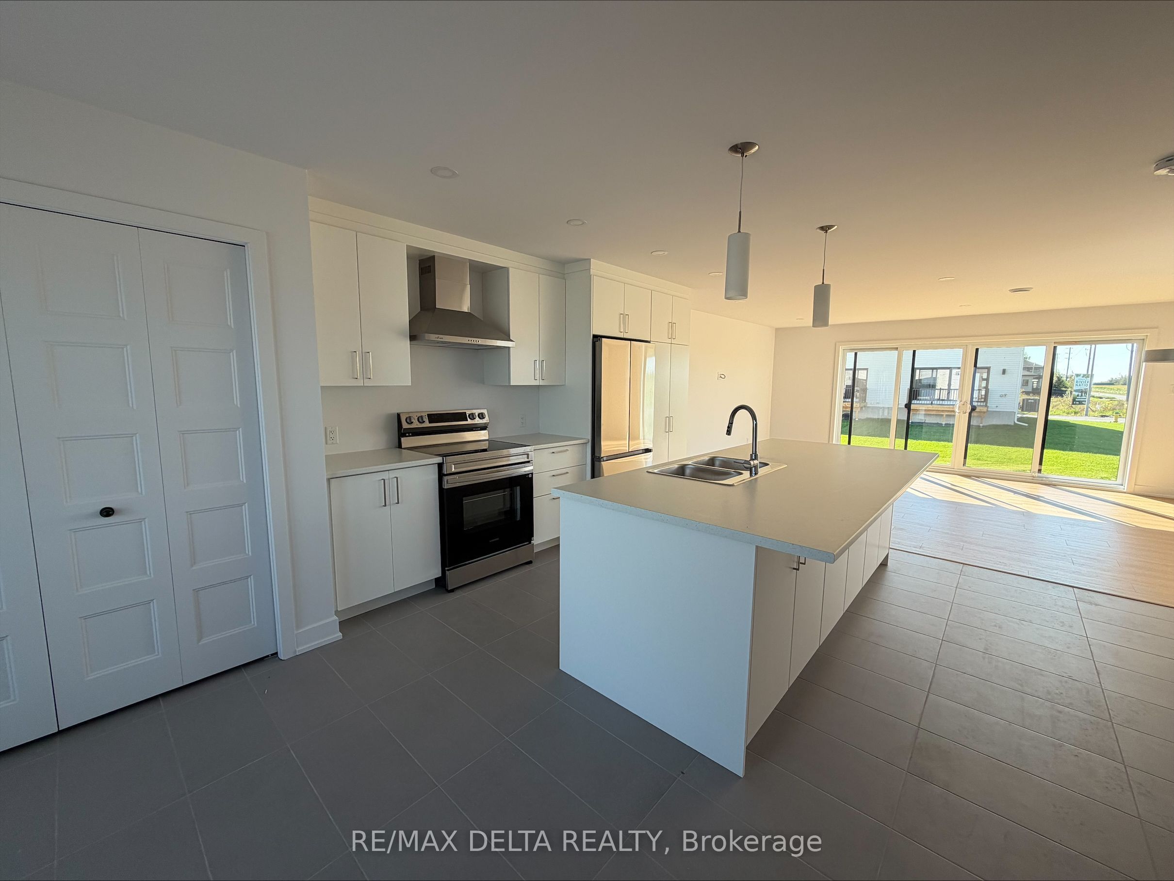 55 CARPE Street, Casselman 5
