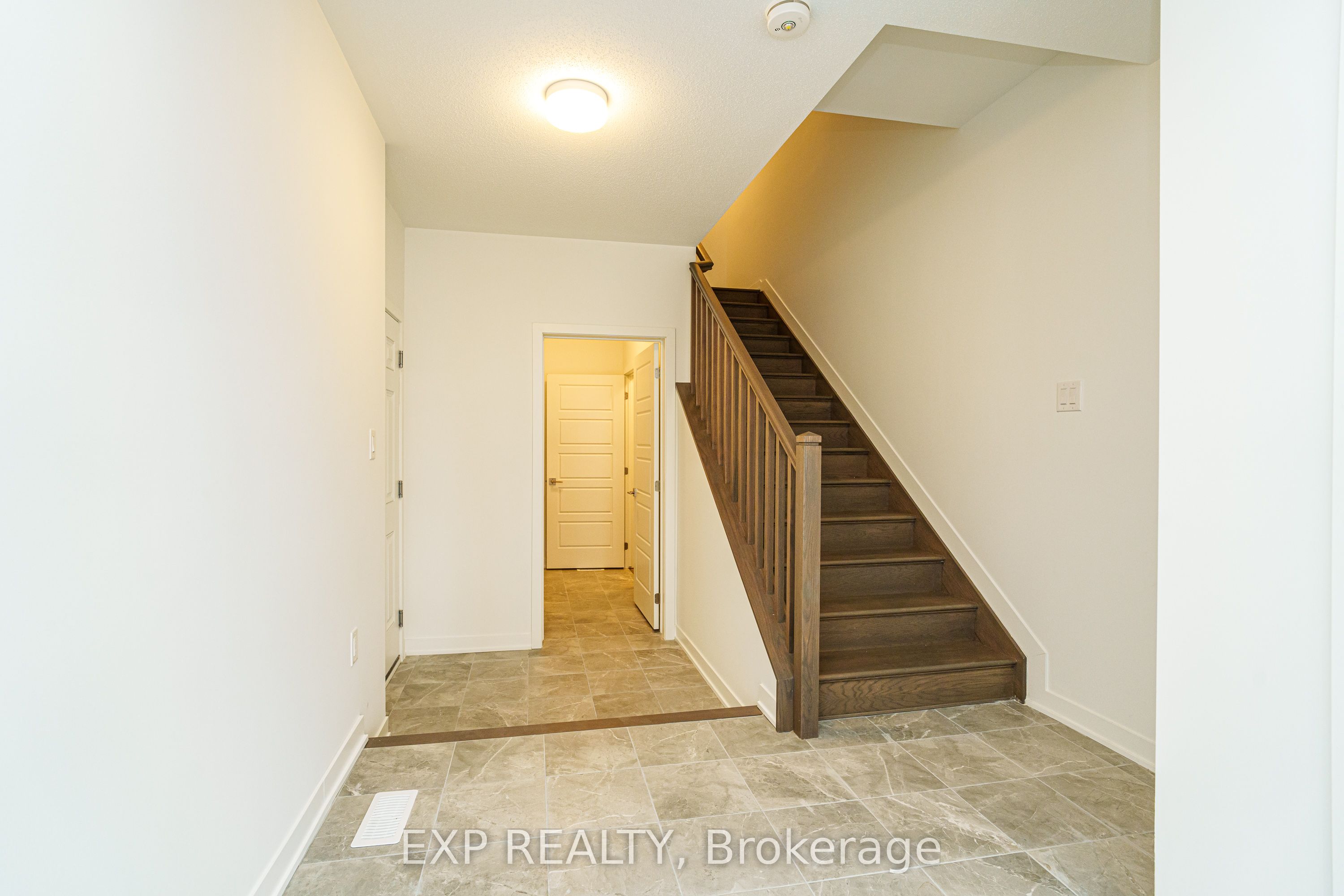 51 Stitch Mews, Stittsville-Goulbourn 4