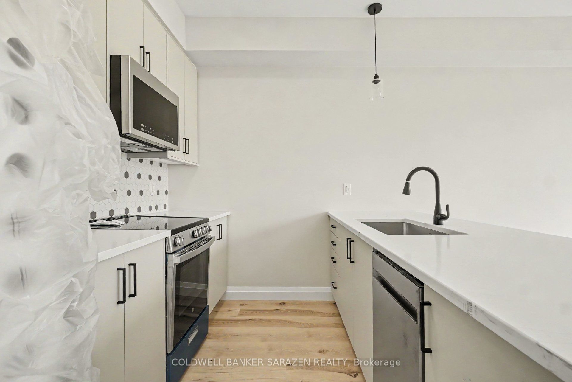 Unit 202 - 42 Mcarthur Avenue, Ottawa 3