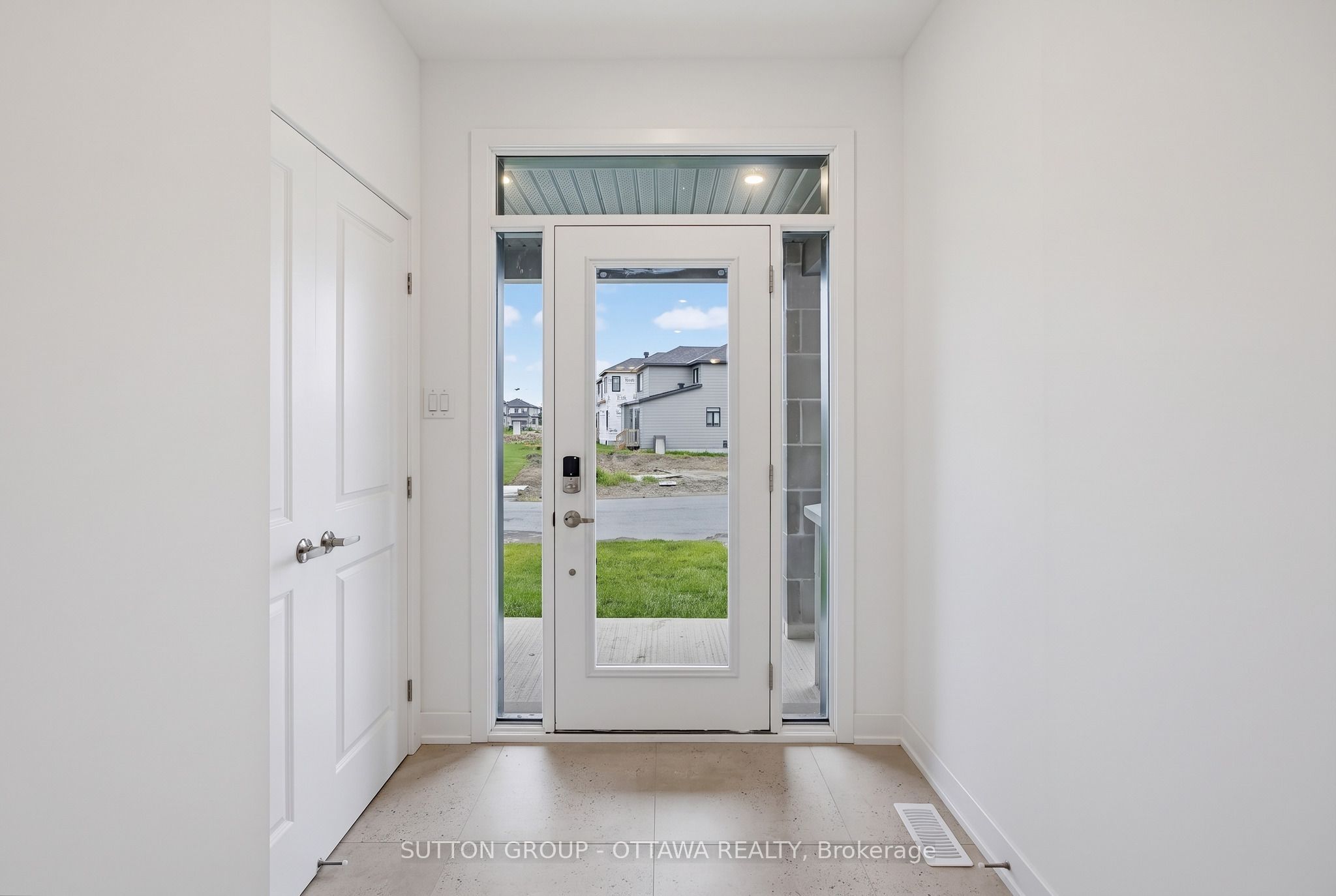 758 Horned Owl Avenue, Orleans-Gloucester 2