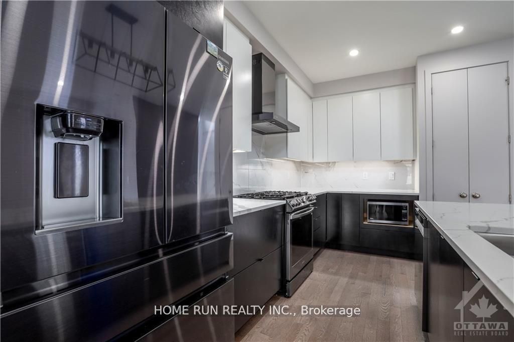 923 Chipping Circle, Orleans-Gloucester 5