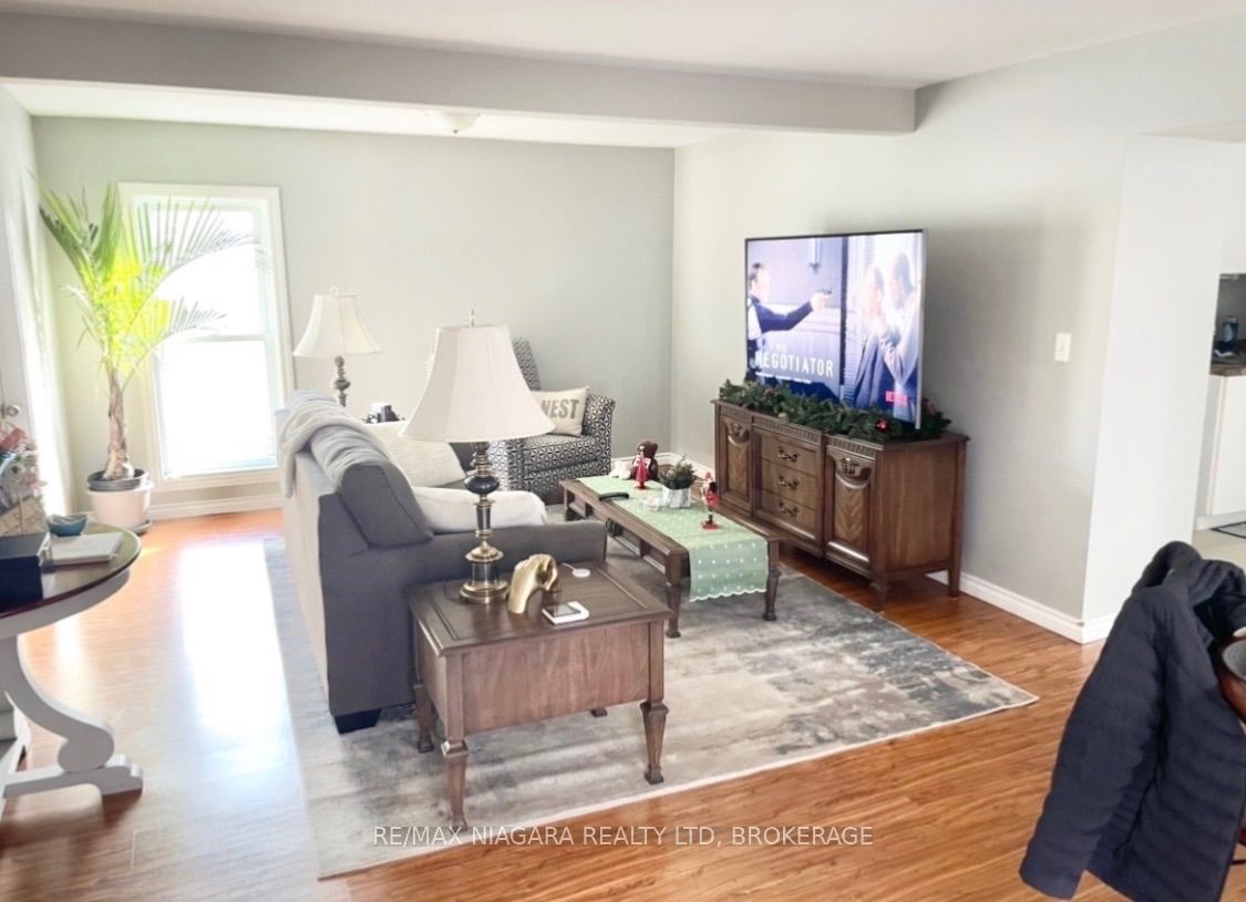 Unit UPPER - 215 Mcalpine Avenue S, Welland 3