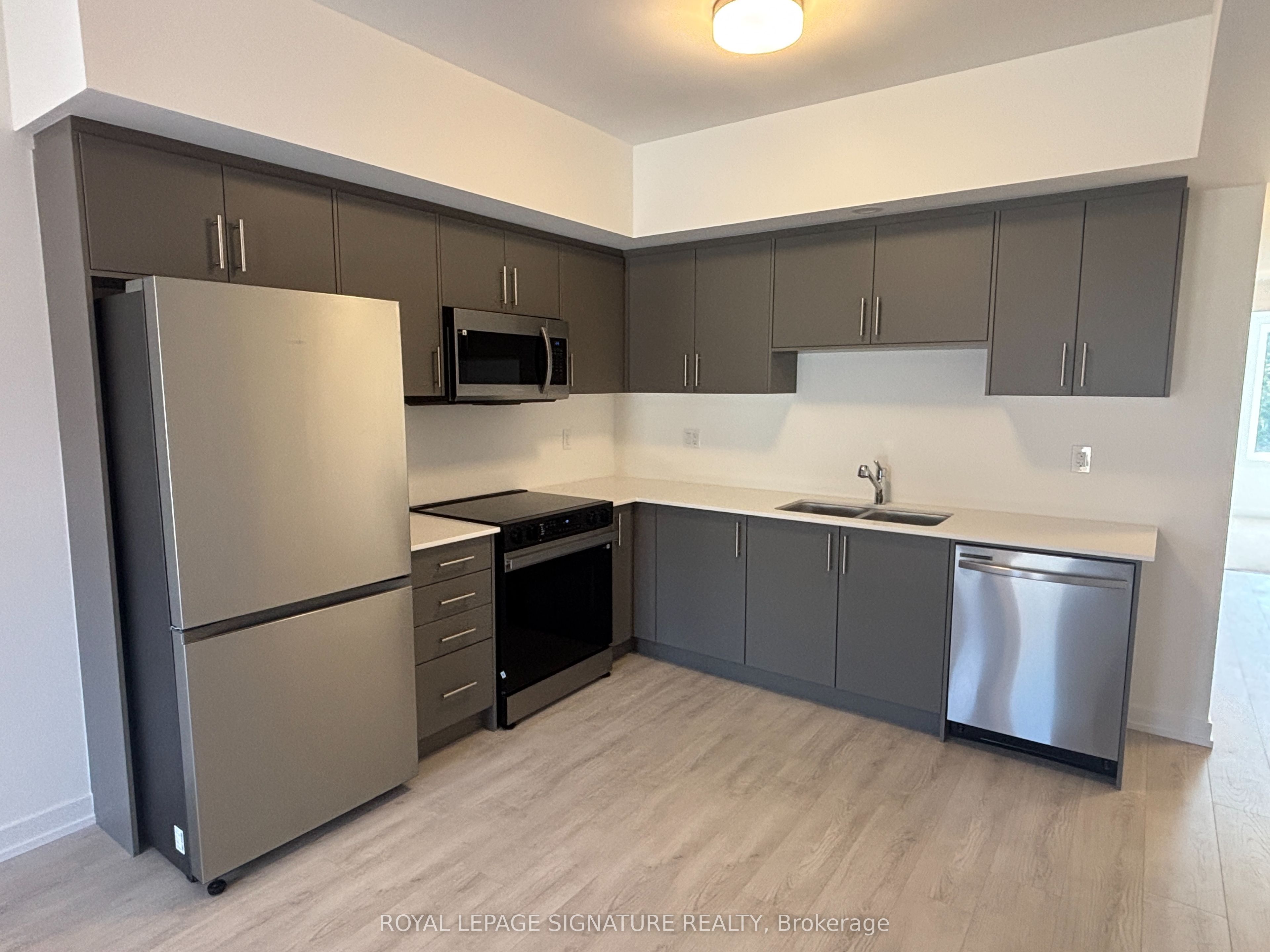 Unit 24 - 42 Lowes Road W, Guelph 3