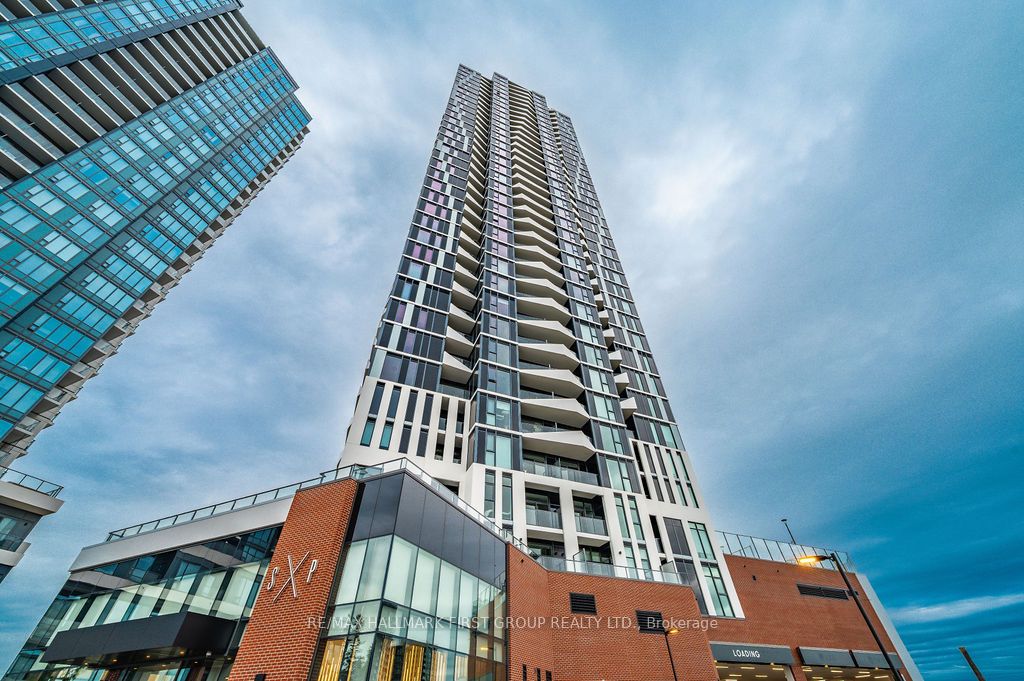 Unit 610 - 25 Wellington Street, Kitchener 3