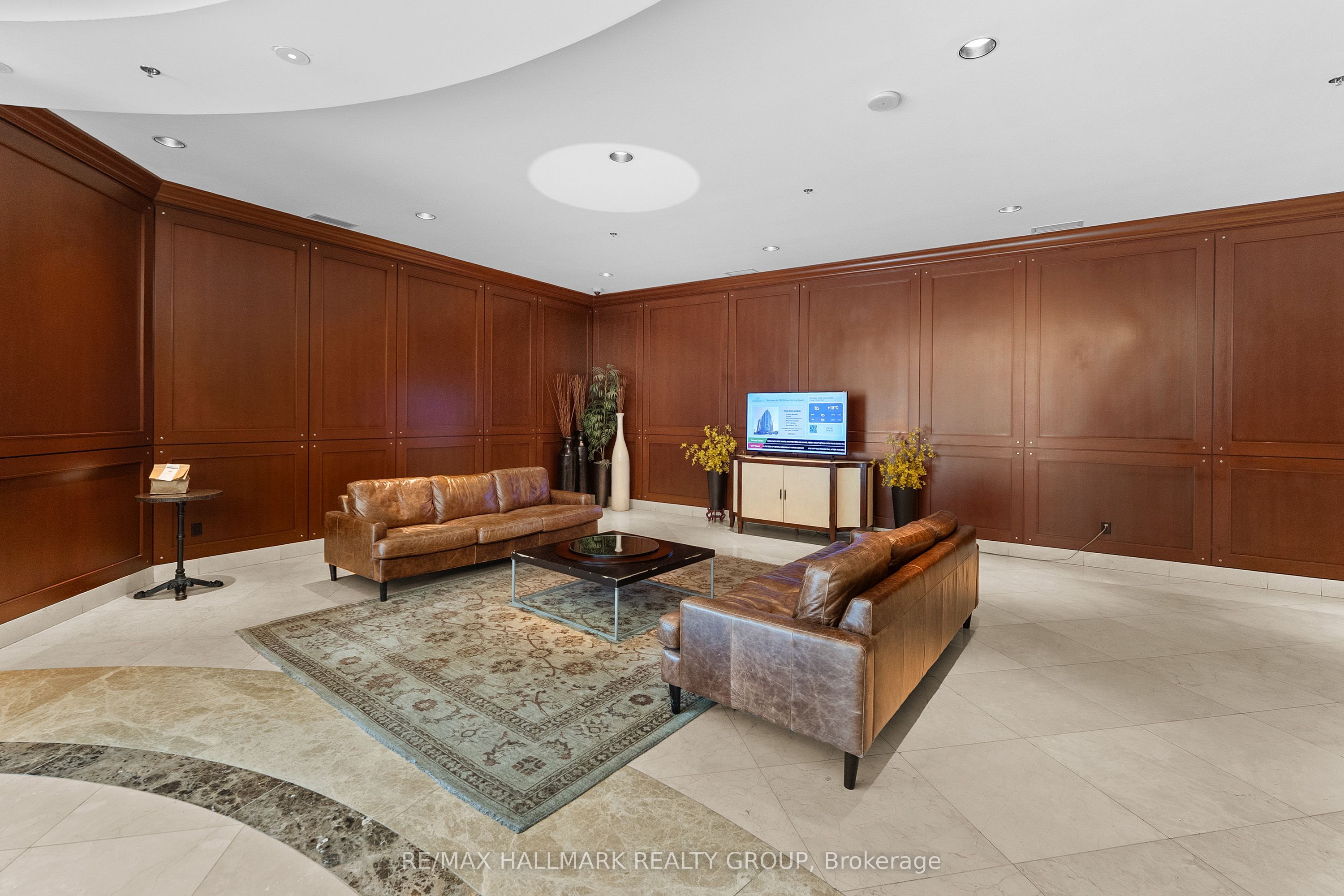 Unit 1702 - 200 Rideau Street, Ottawa 4