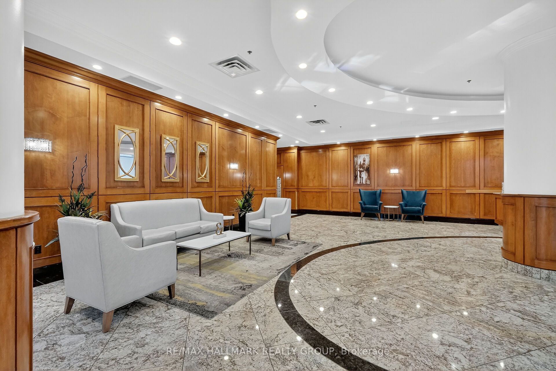 Unit 206 - 242 Rideau Street, Ottawa 5