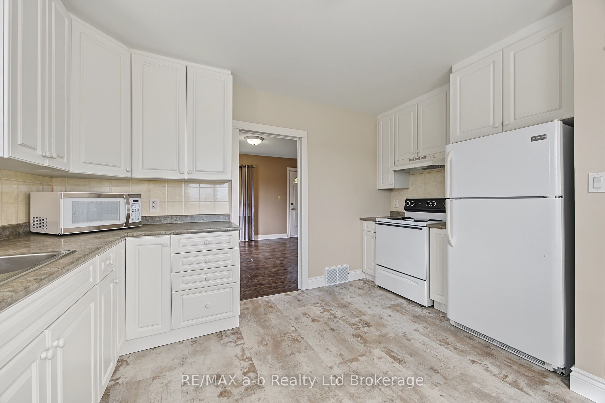 855130 Gobles Road, Blandford-Blenheim 5