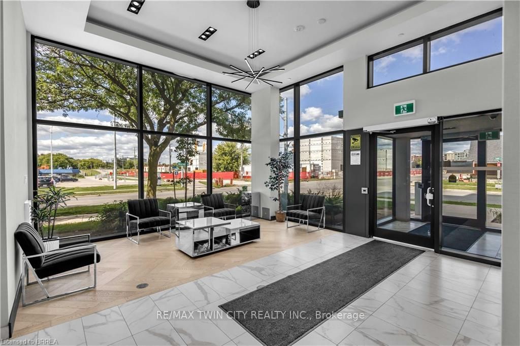 Unit 304 - 7 Erie Avenue, Brantford 3
