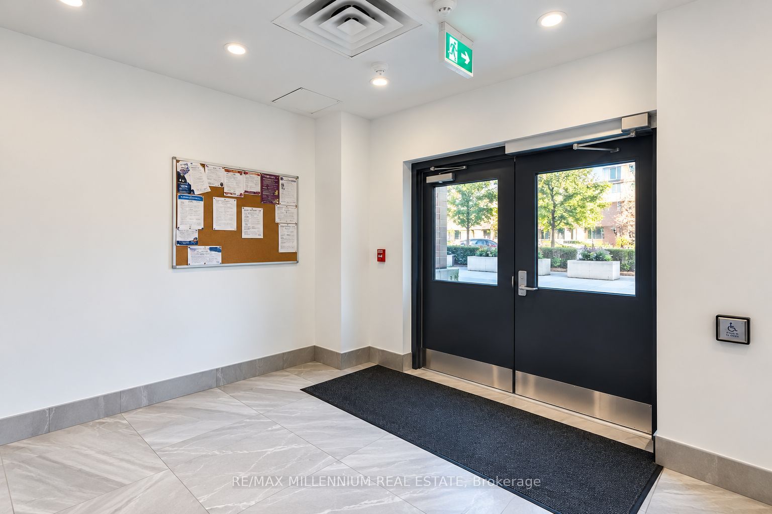 Unit 307 - 1 Wellington Street, Brantford 2