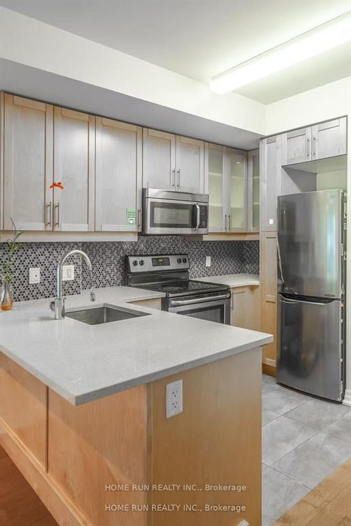 Unit 1906 - 242 Rideau Street, Ottawa 3