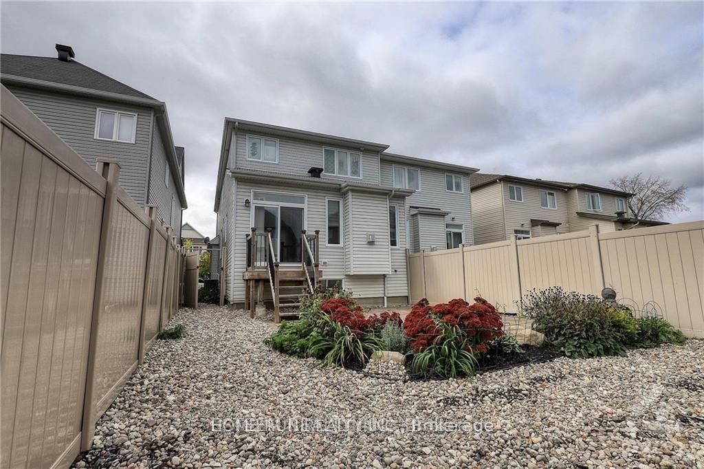 206 BROXBURN Crescent, Nepean 2