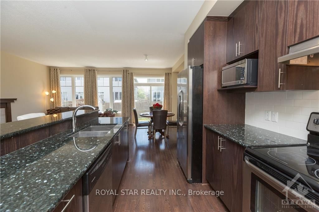 969 Bunchberry Way S, Orleans-Gloucester 5