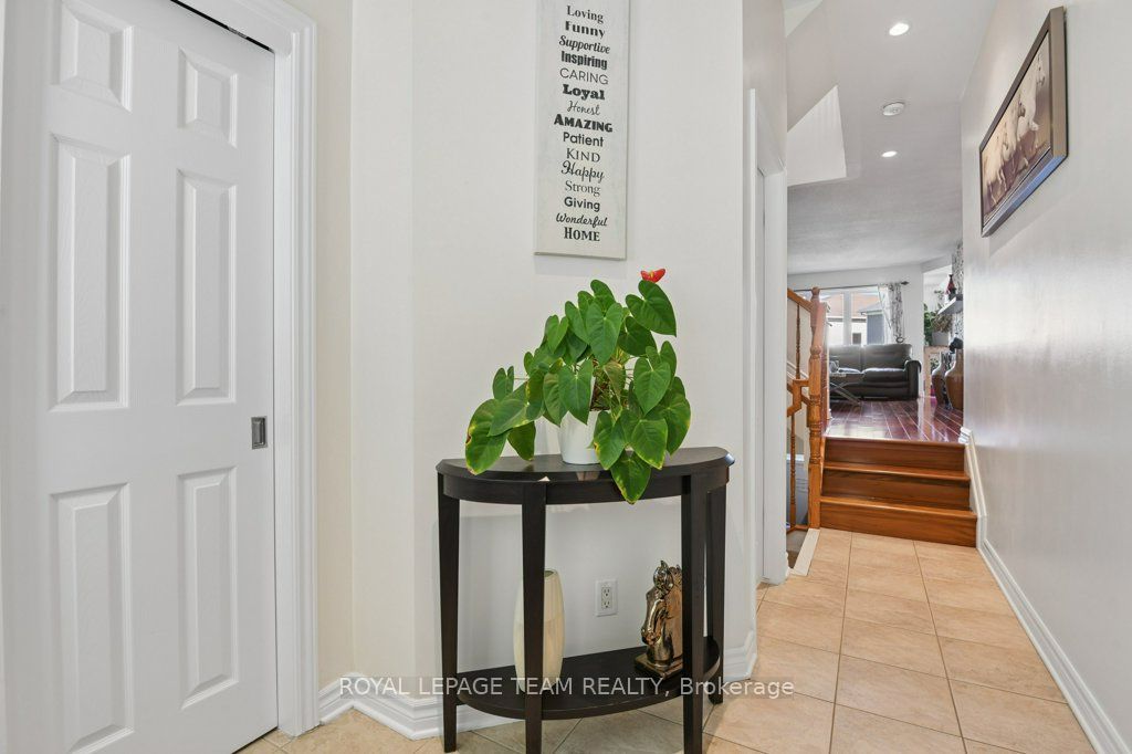 303 Balinroan Crescent, Nepean 4