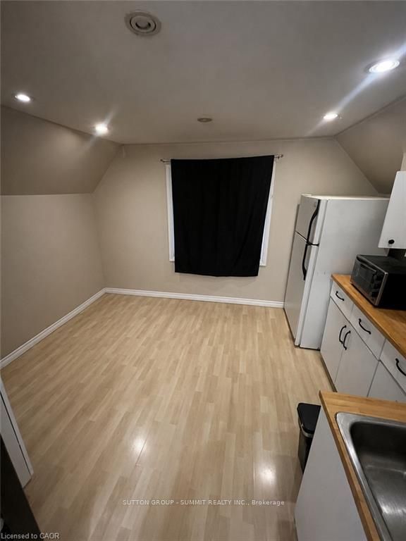 Unit Upper - 110 Hess Street S, Hamilton 5