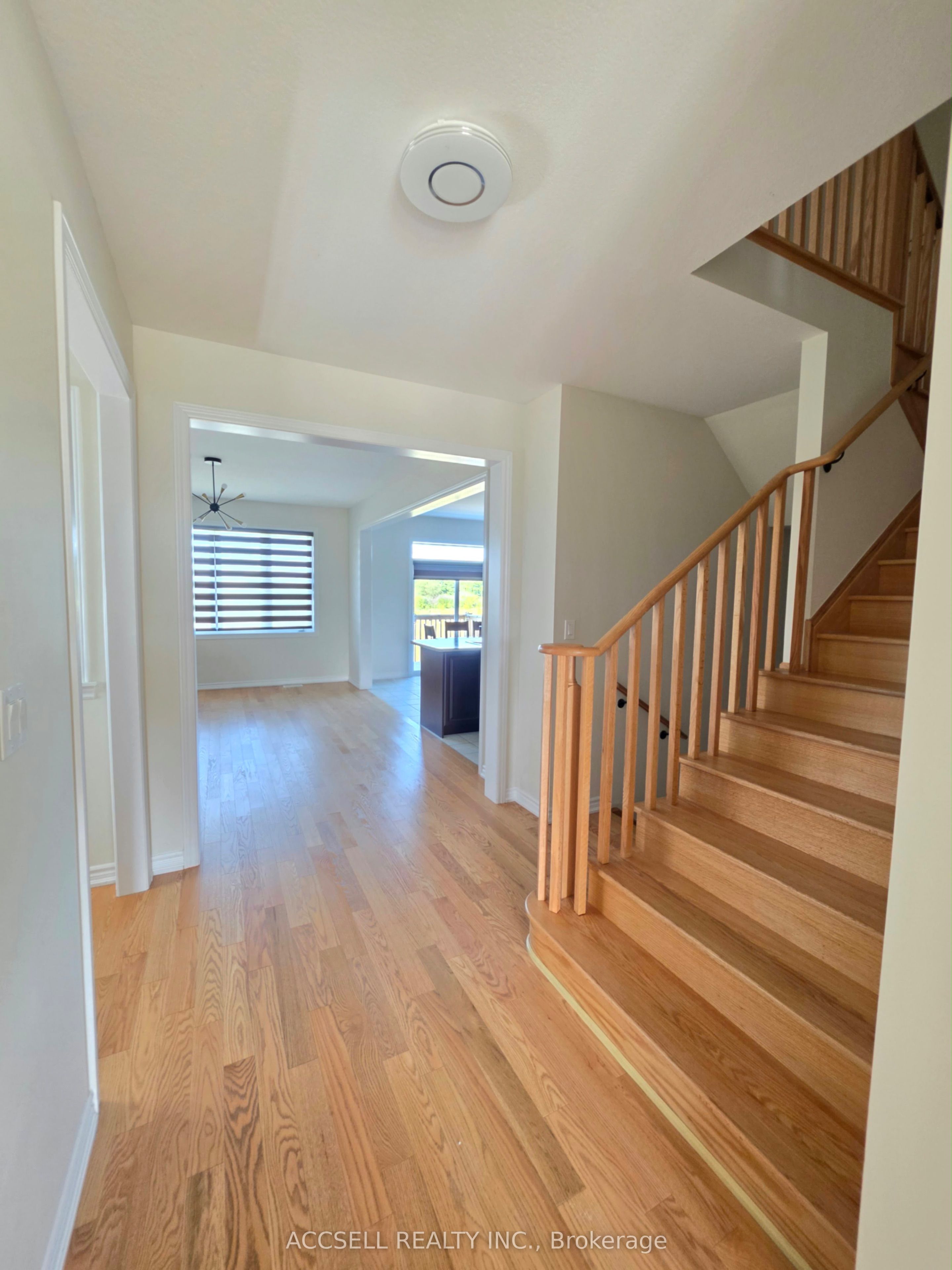 92 Hawick Crescent, Haldimand 4