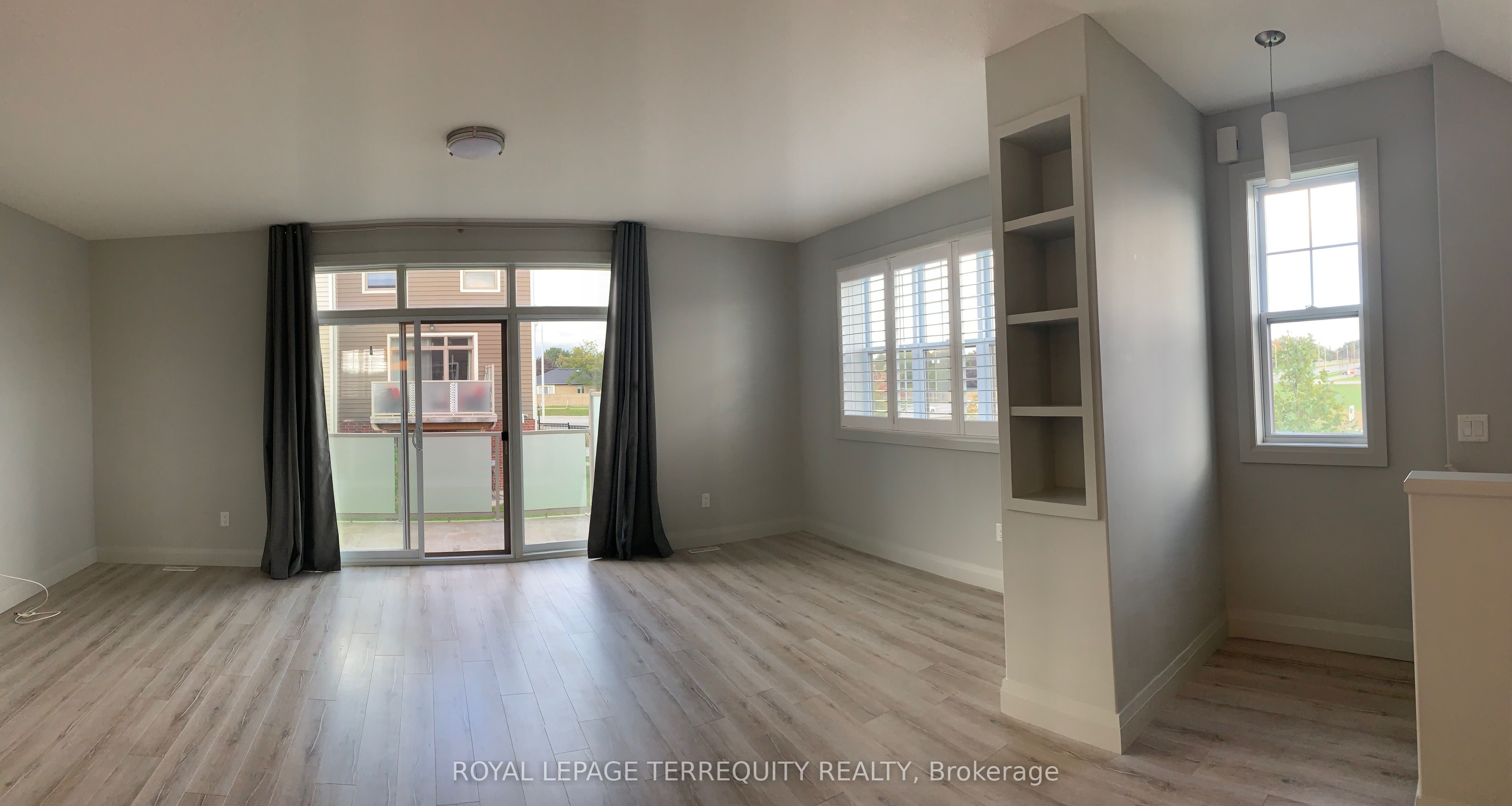 Unit 2 - 3025 Singleton Avenue, London 3