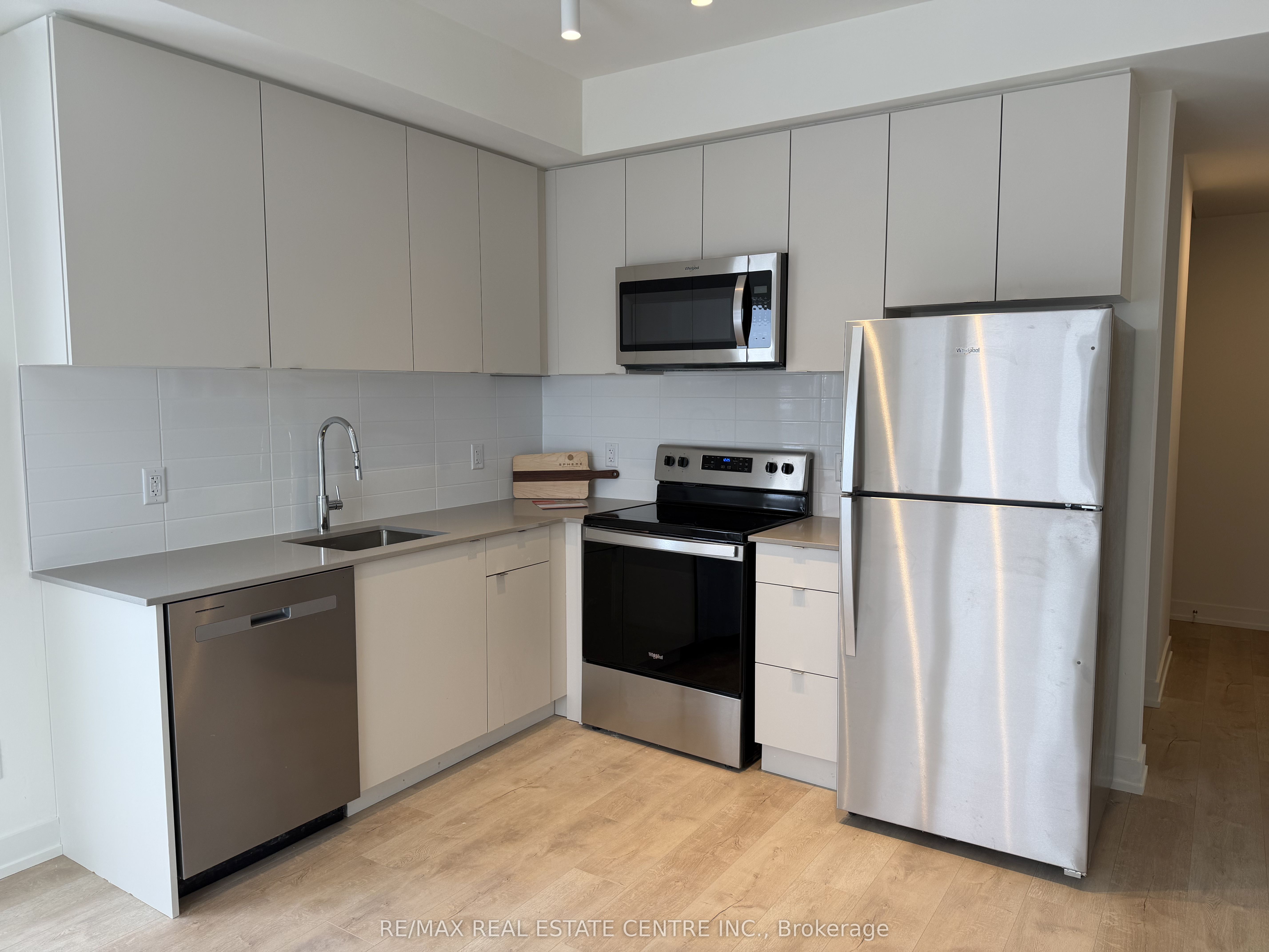 Unit Suite 334 (302C) - 16 Melbourne Avenue, St. Catharines 4
