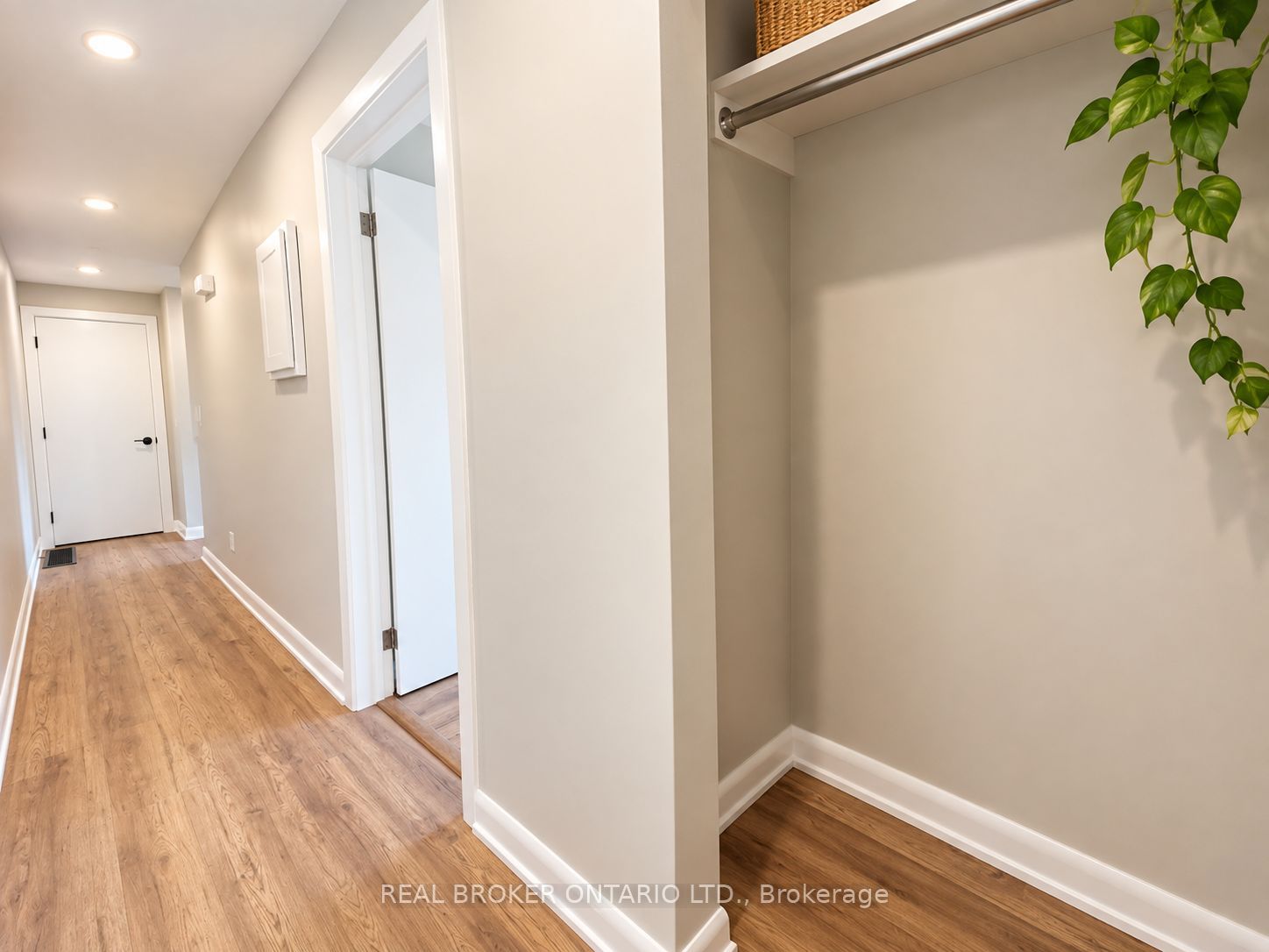 Unit 2 - 6610 Fourth Line Road, Rideau 5