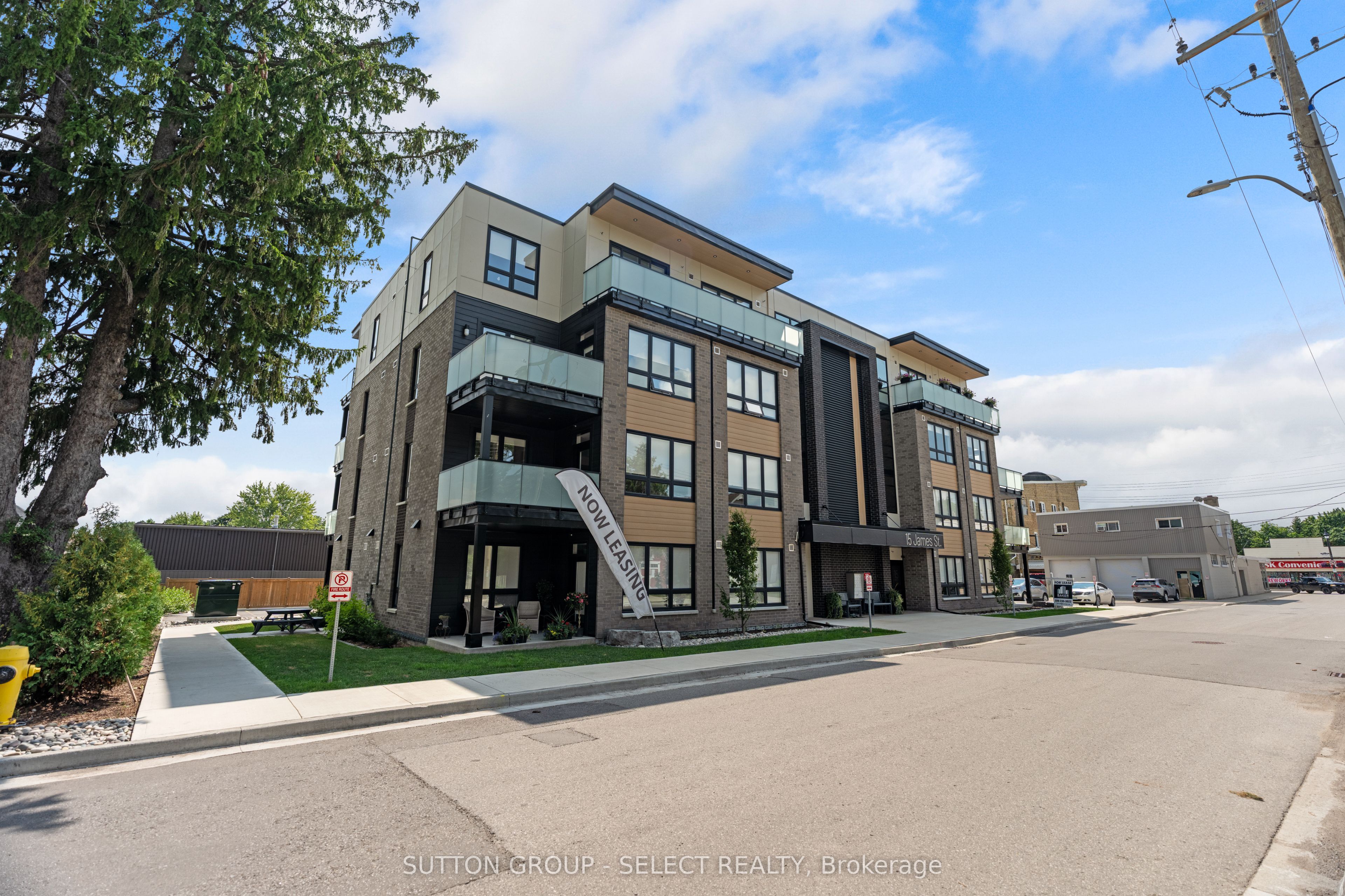 Unit 403 - 15 James Street, South Huron 4