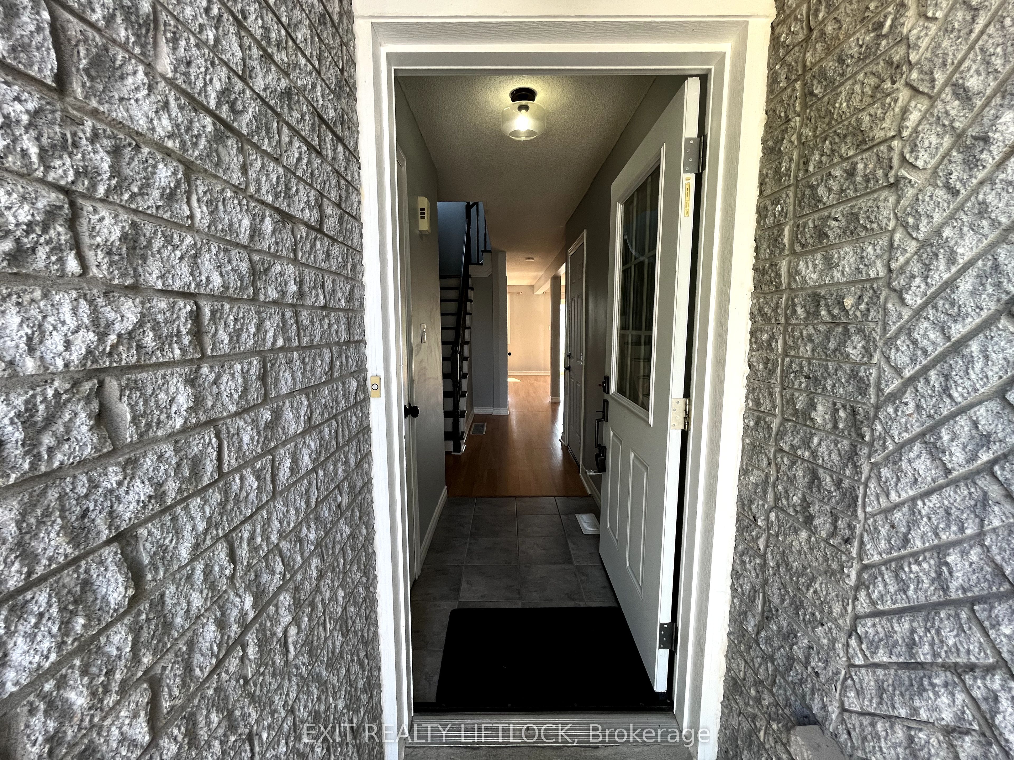 722 Trailview Drive, Peterborough 2